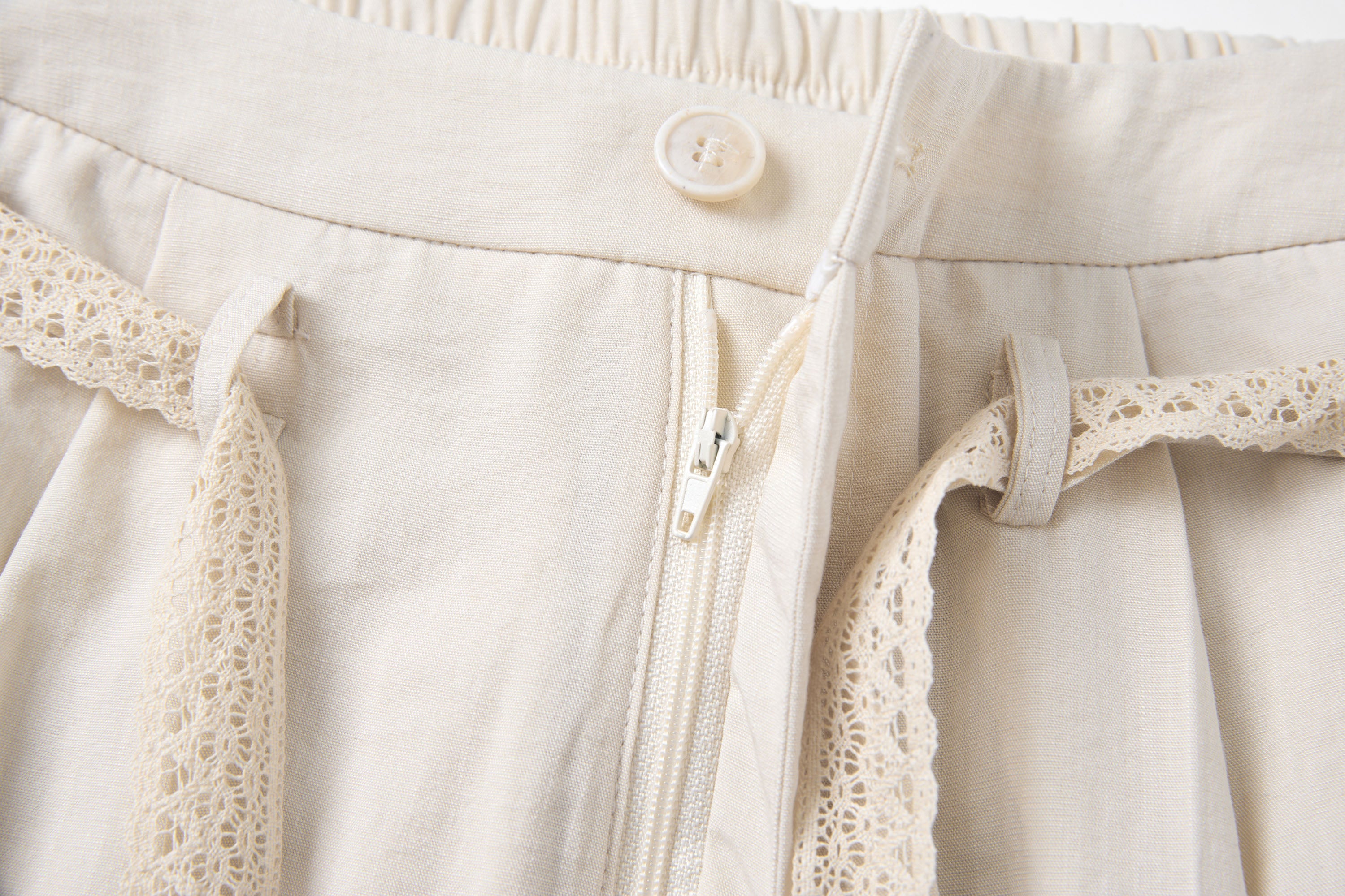 SAME FLOW Lace-Trim Wide-Leg Pants