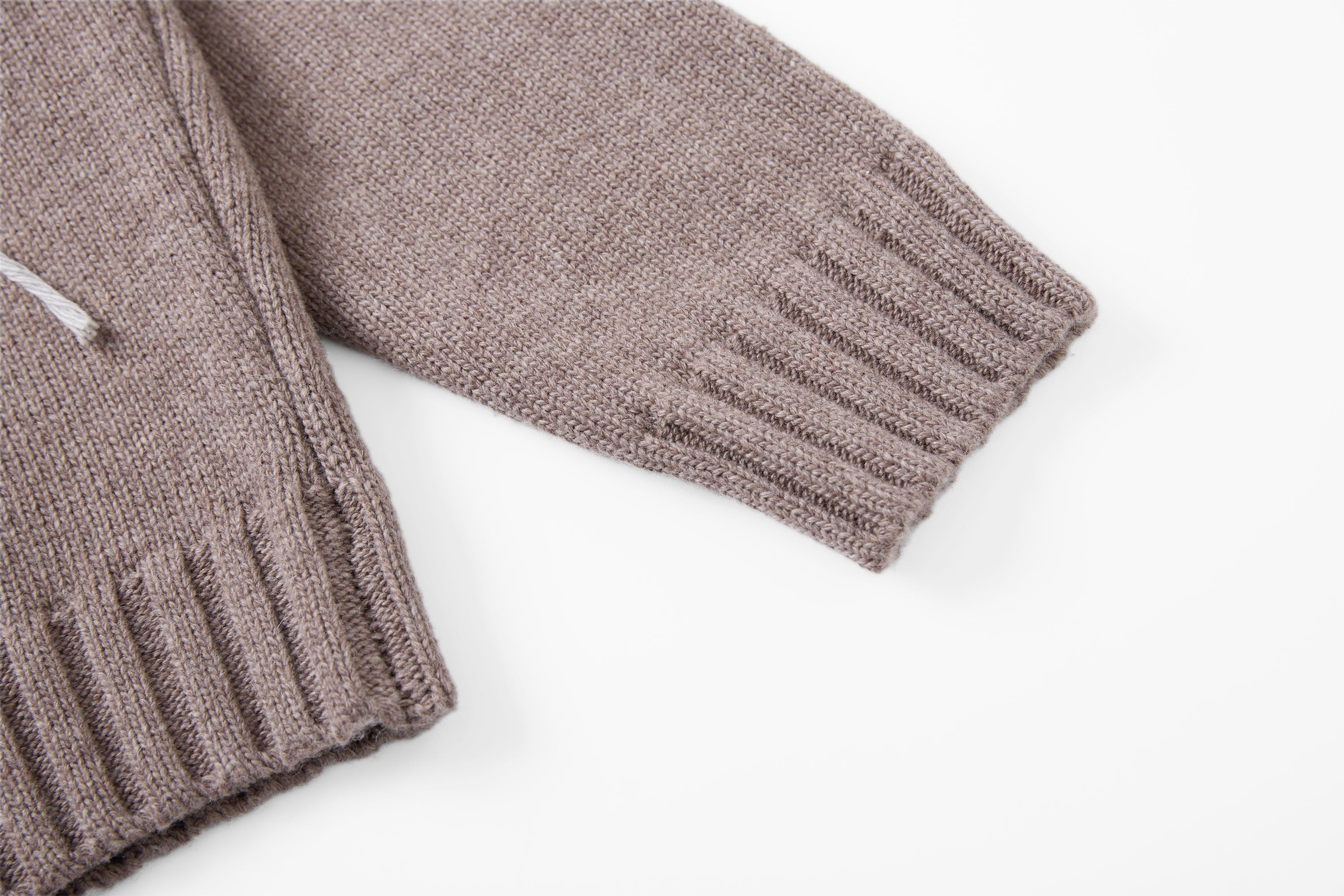 SAME FLOW Argyle Embroidered Shawl-Collar Cardigan