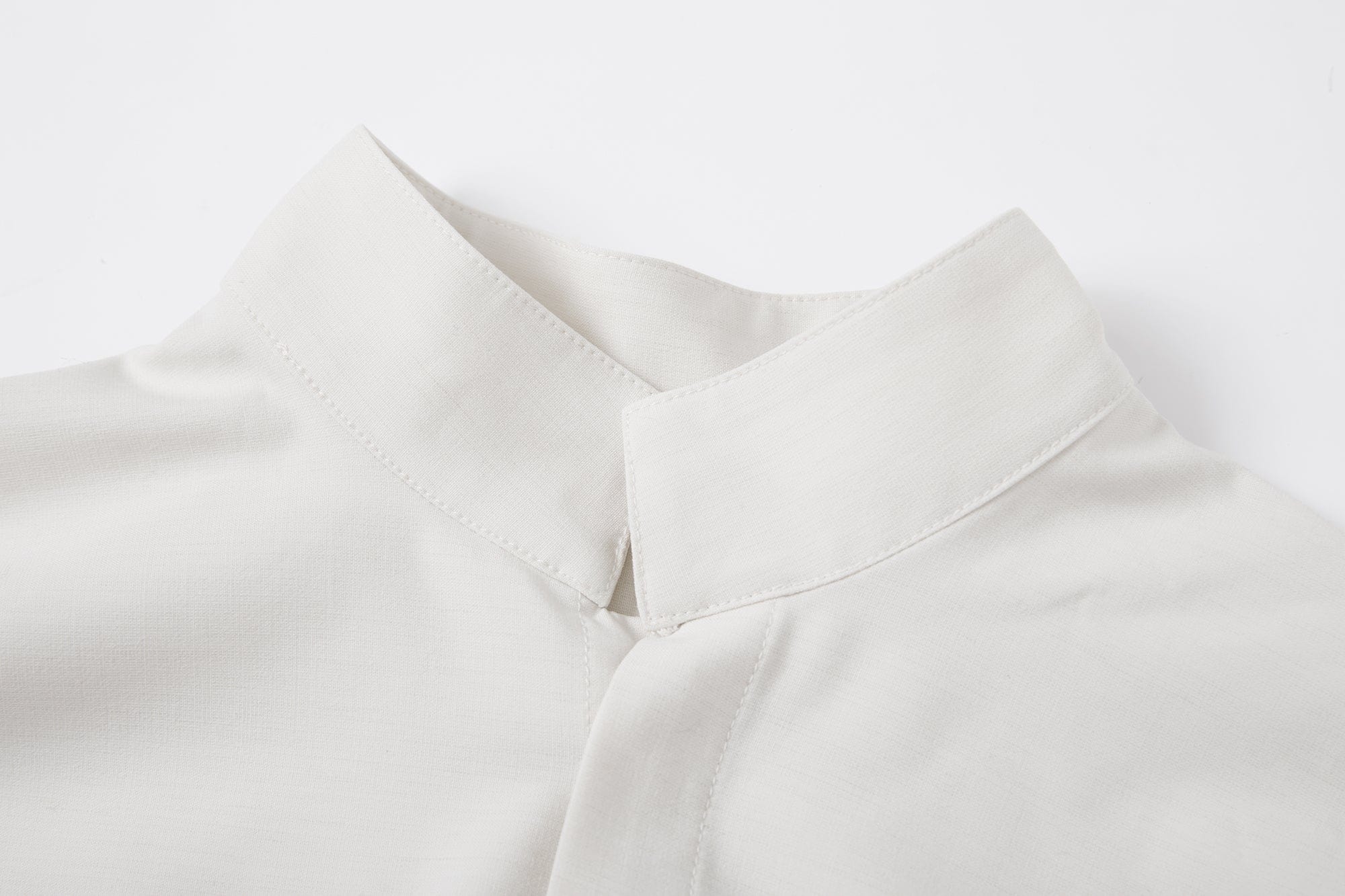 SAME FLOW Back Split Scarf-Neck Asymmetric Shirt