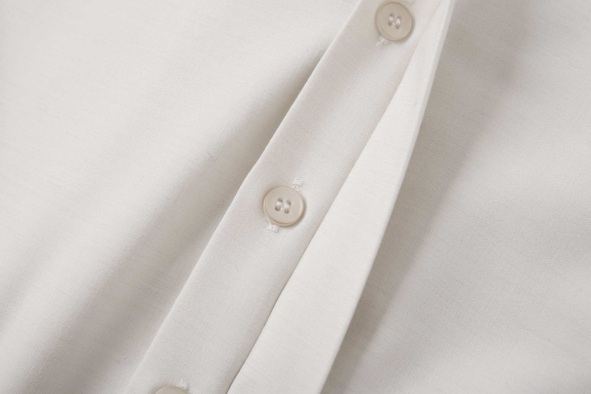 SAME FLOW Back Split Scarf-Neck Asymmetric Shirt