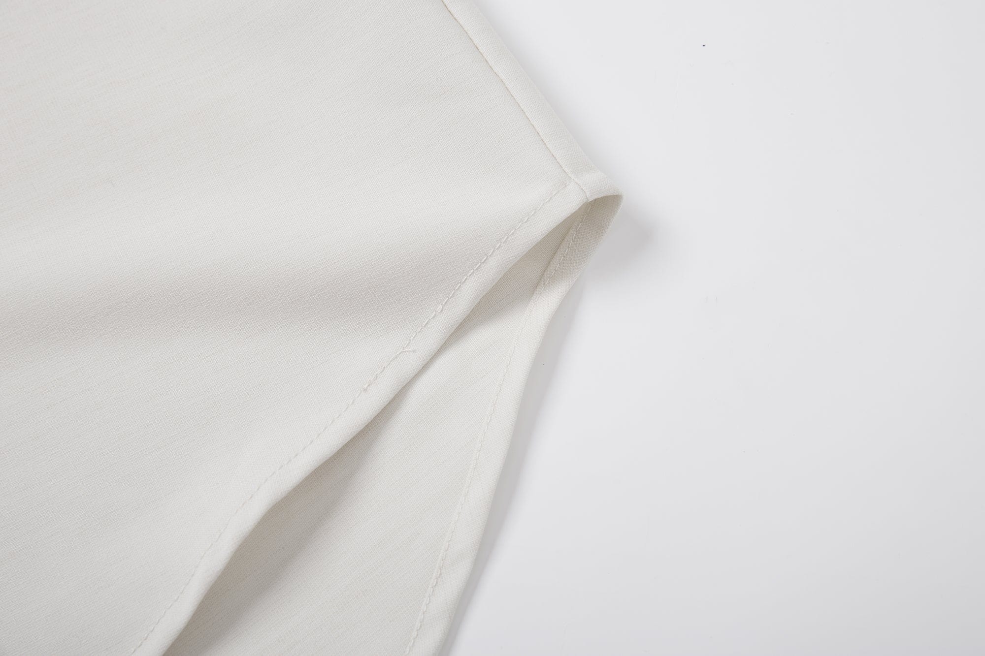 SAME FLOW Back Split Scarf-Neck Asymmetric Shirt