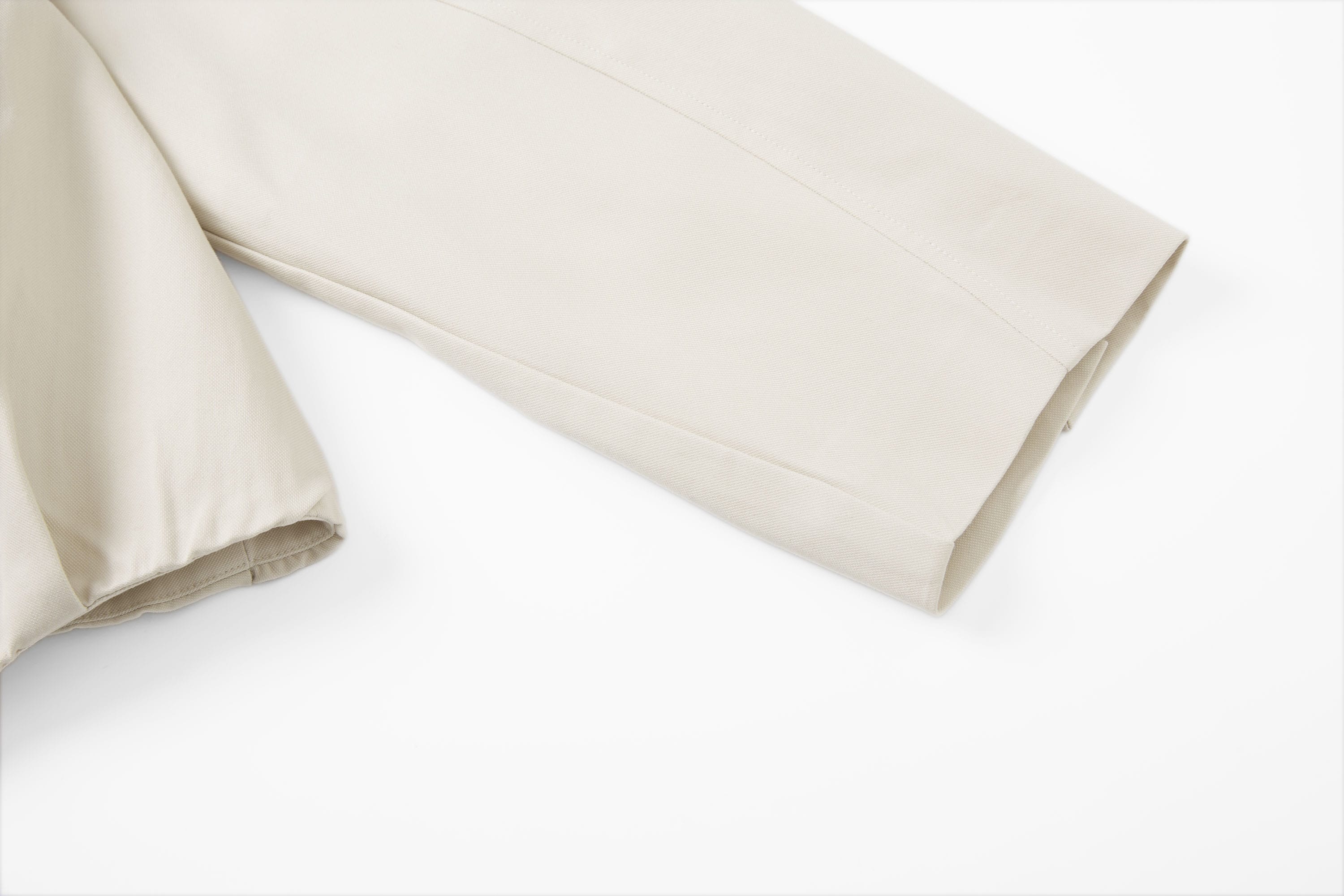 SAME FLOW Minimal V-Neck Pleated Jacket
