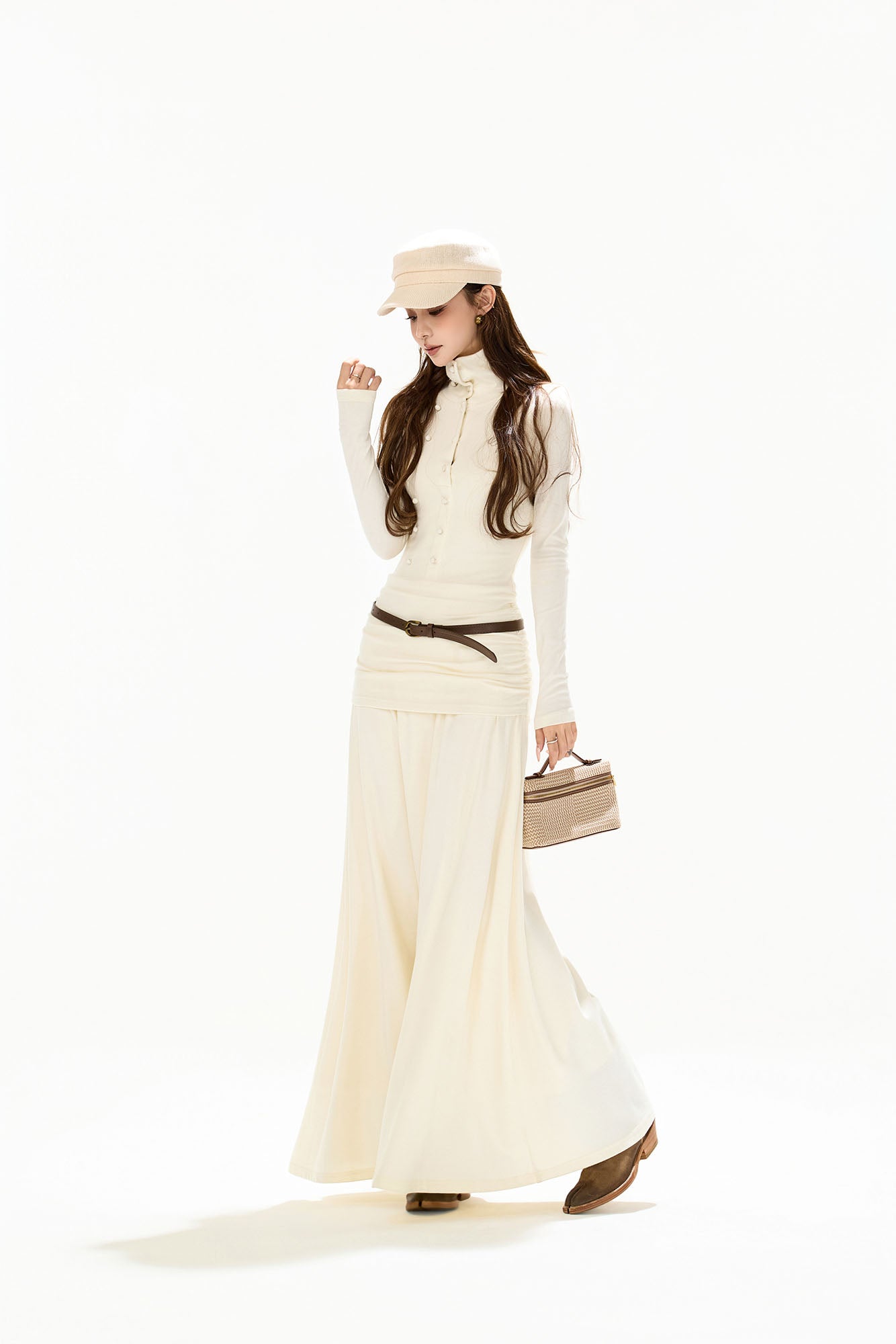 CYGNENOYR Modern Ruched-Waist Double-Breasted Maxi Dress