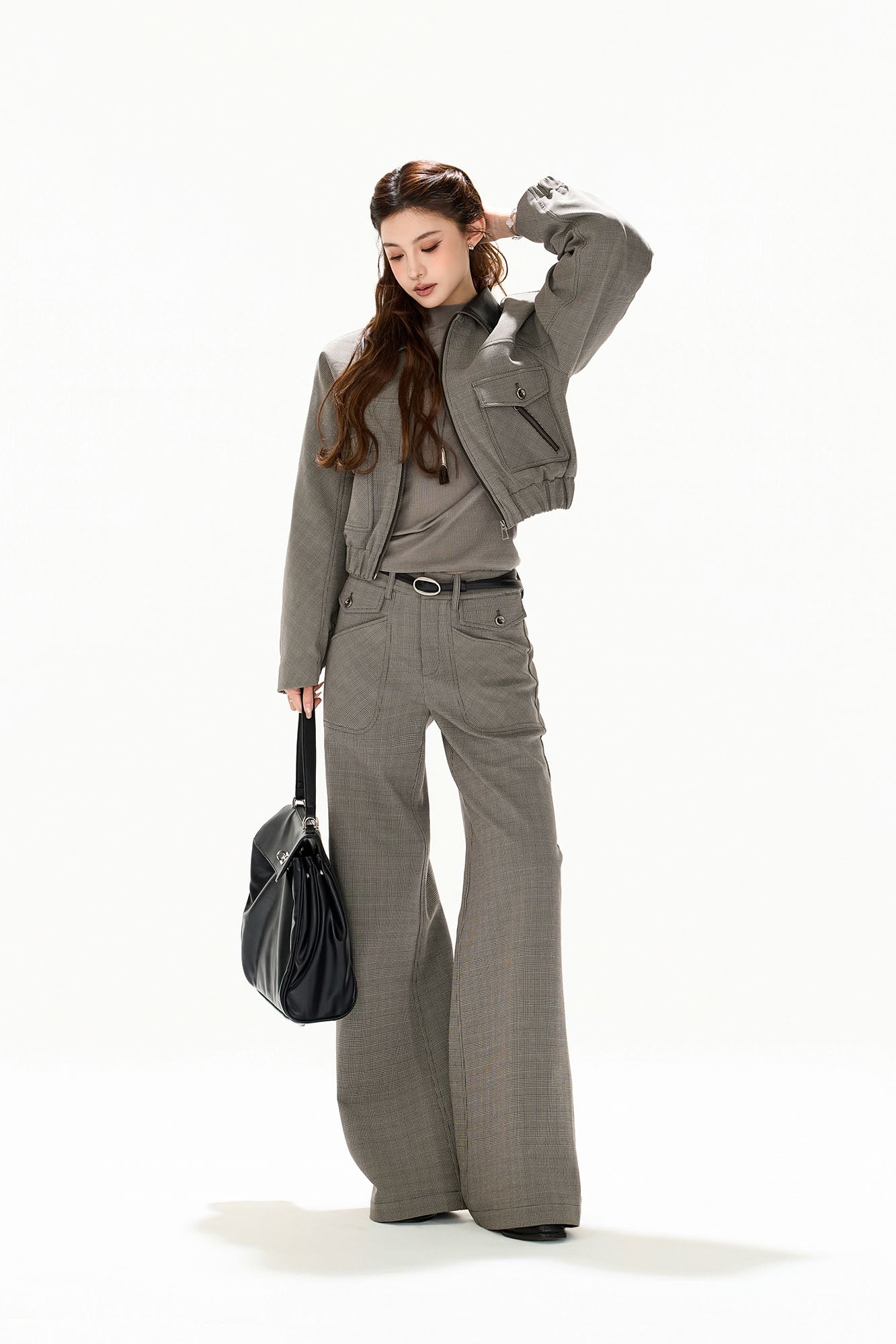 CYGNENOYR Retro Plaid Panel Raglan Cropped Jacket