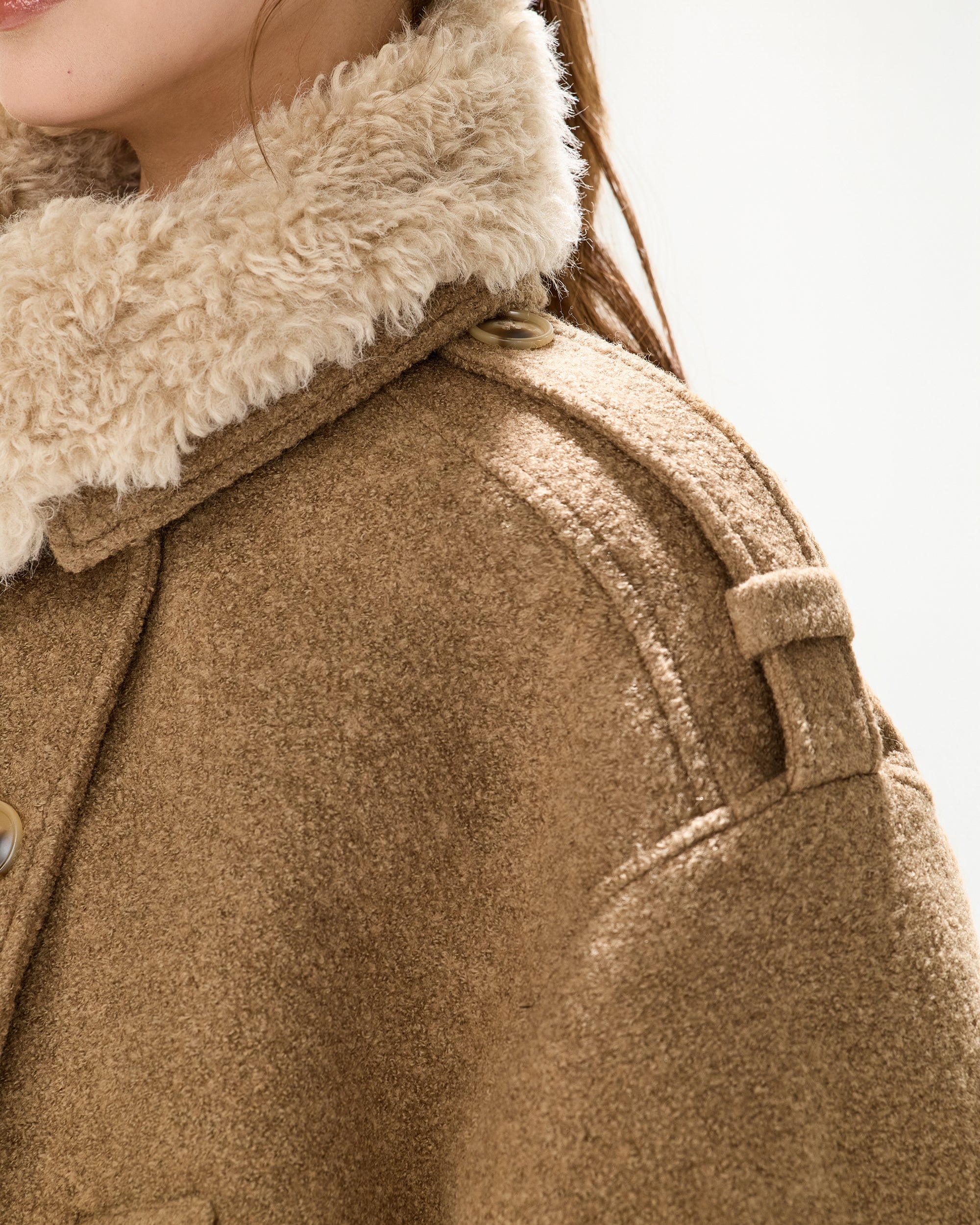 CYGNENOYR Asymmetric Detachable-Collar Wool-Blend Coat