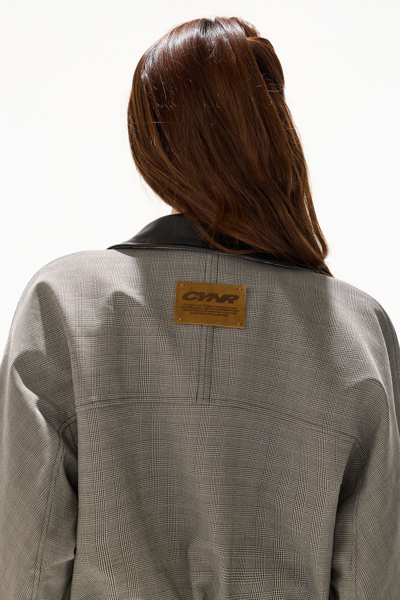 CYGNENOYR Retro Plaid Panel Raglan Cropped Jacket