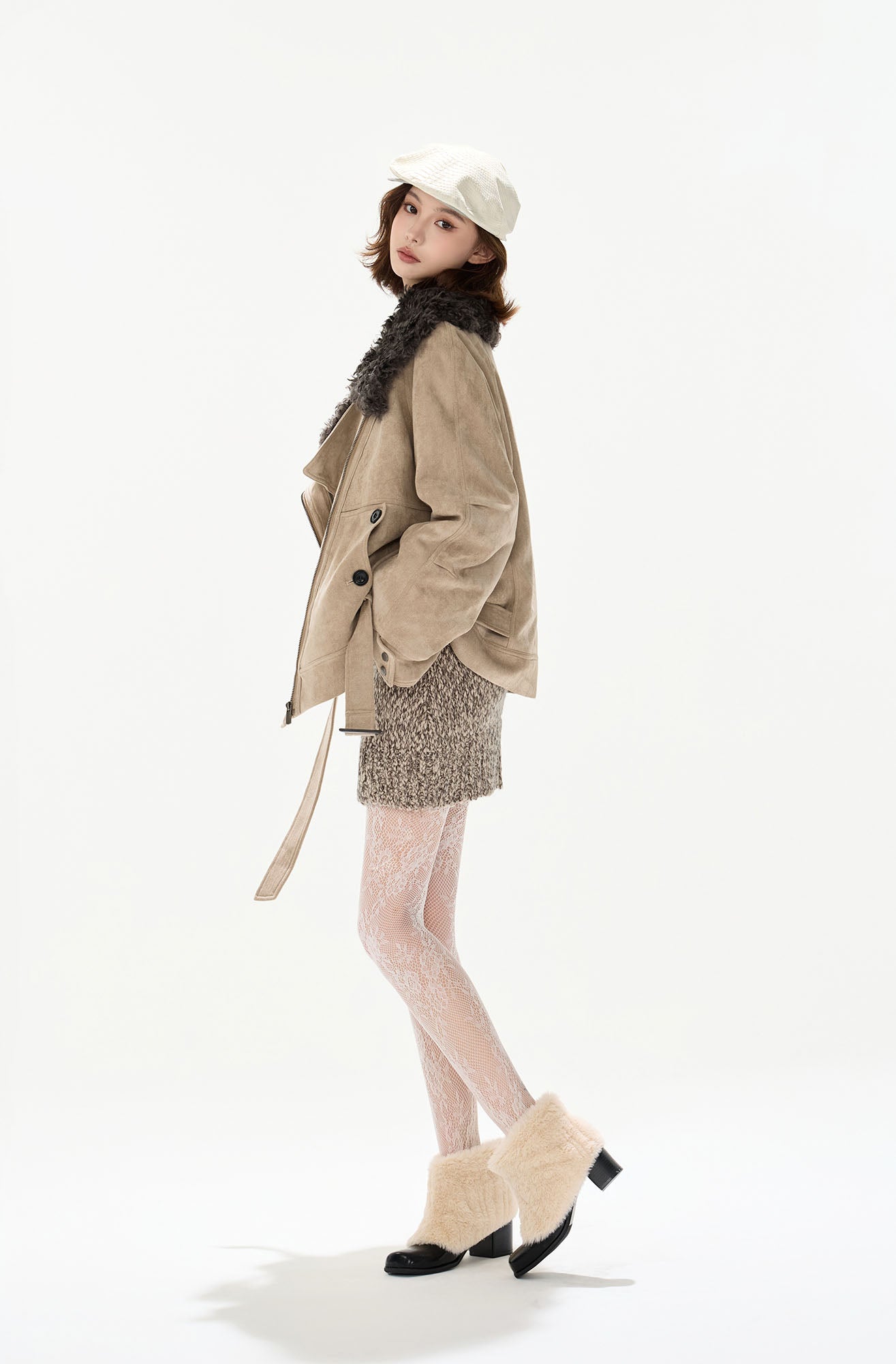 CYGNENOYR Reversible Shearling-Splice Faux Suede Jacket