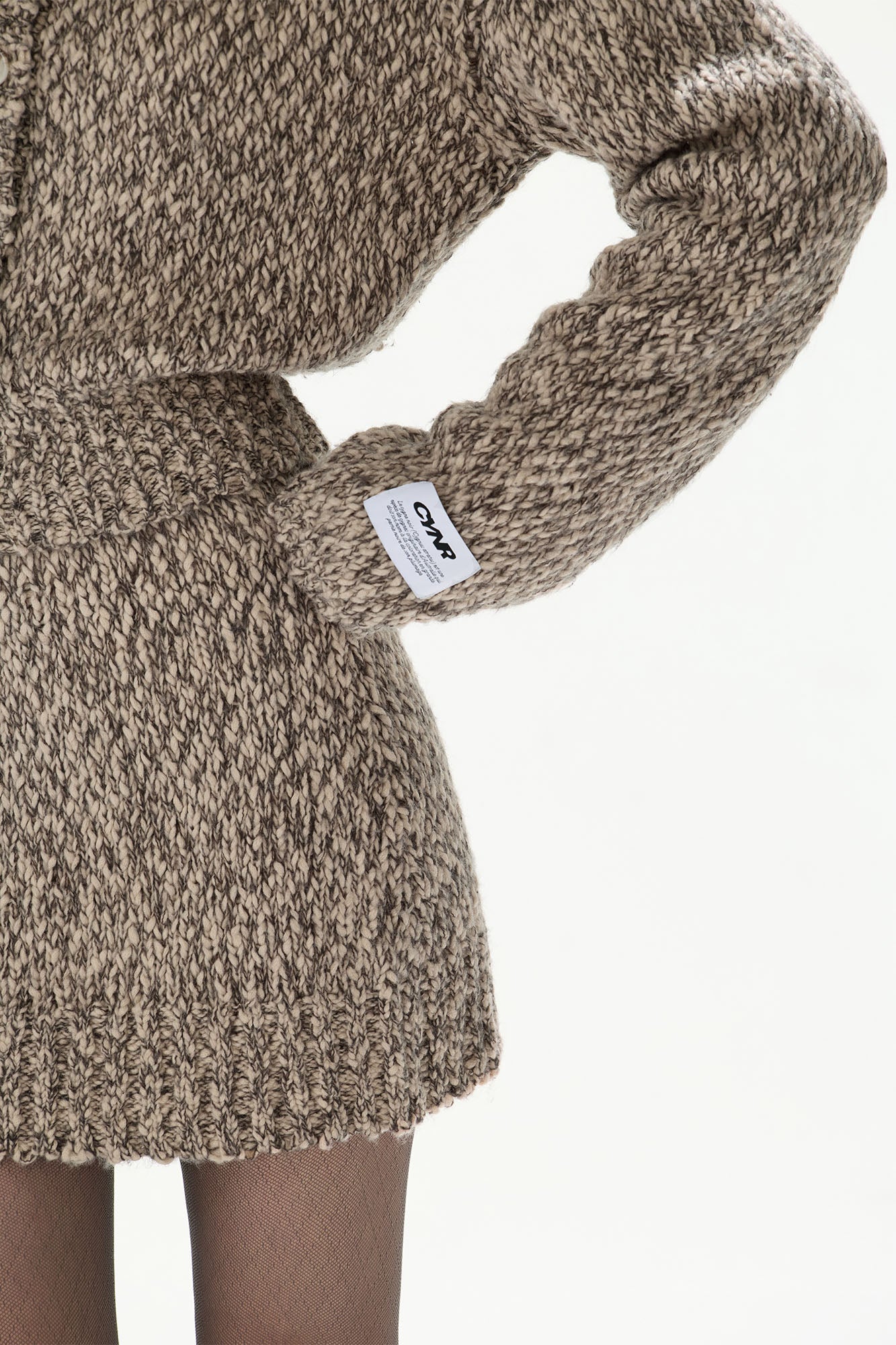 CYGNENOYR Chunky Cable-Knit Mini Skirt Brown