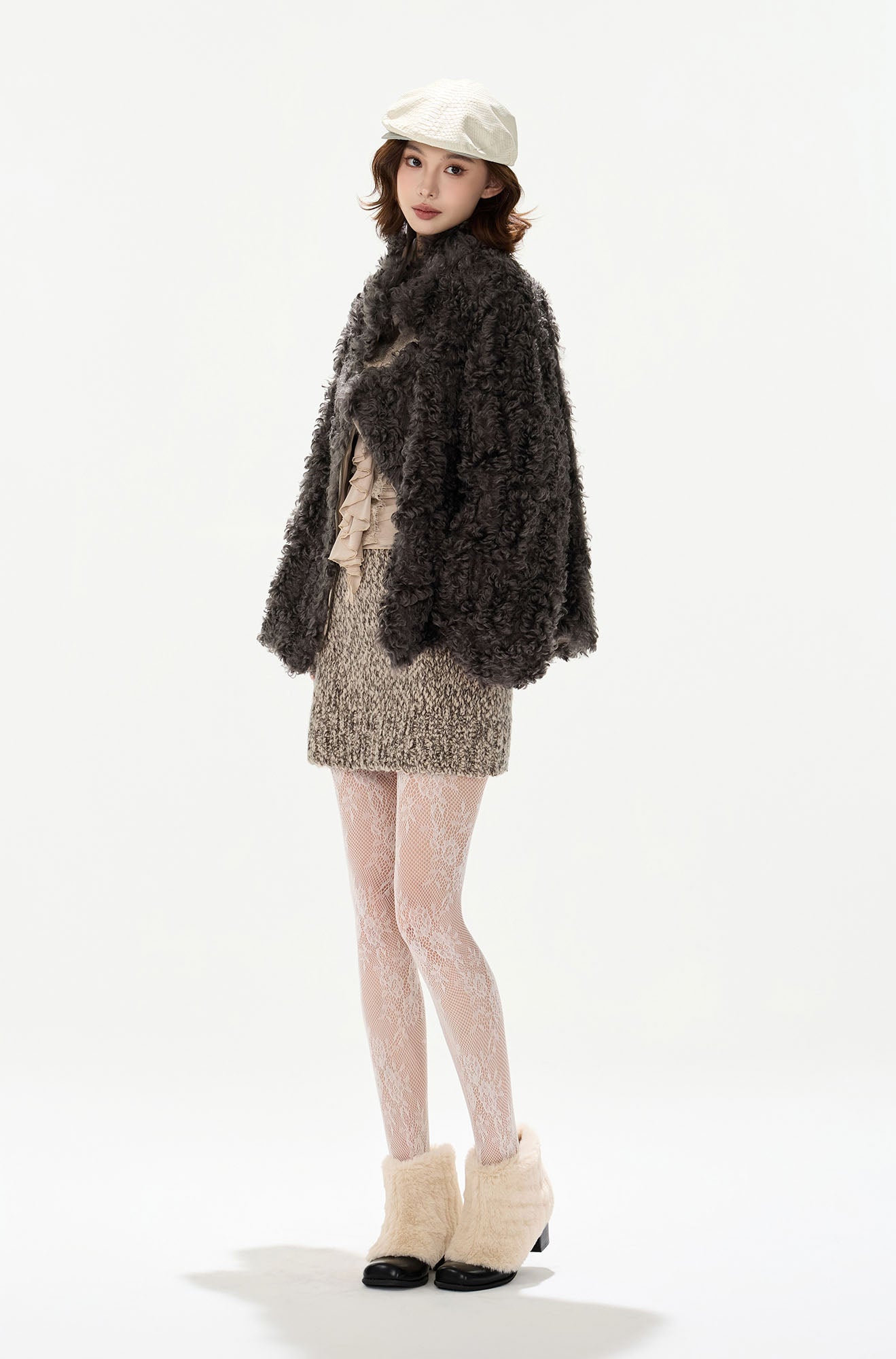 CYGNENOYR Reversible Shearling-Splice Faux Suede Jacket