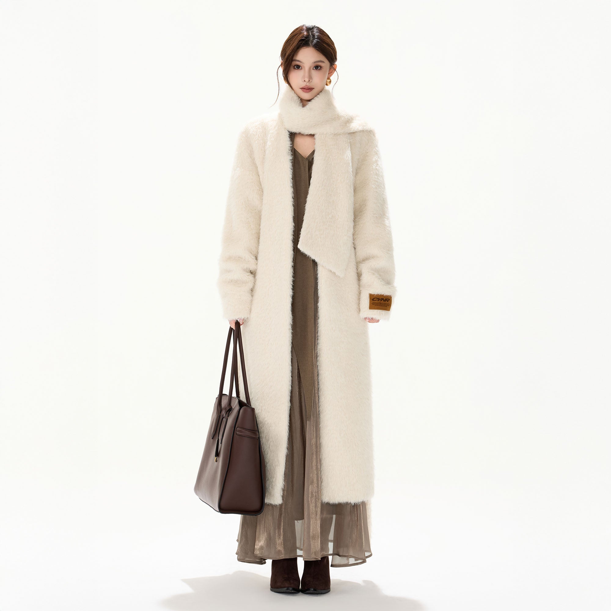 CYGNENOYR Classic Plush Wool-Blend Longline Coat