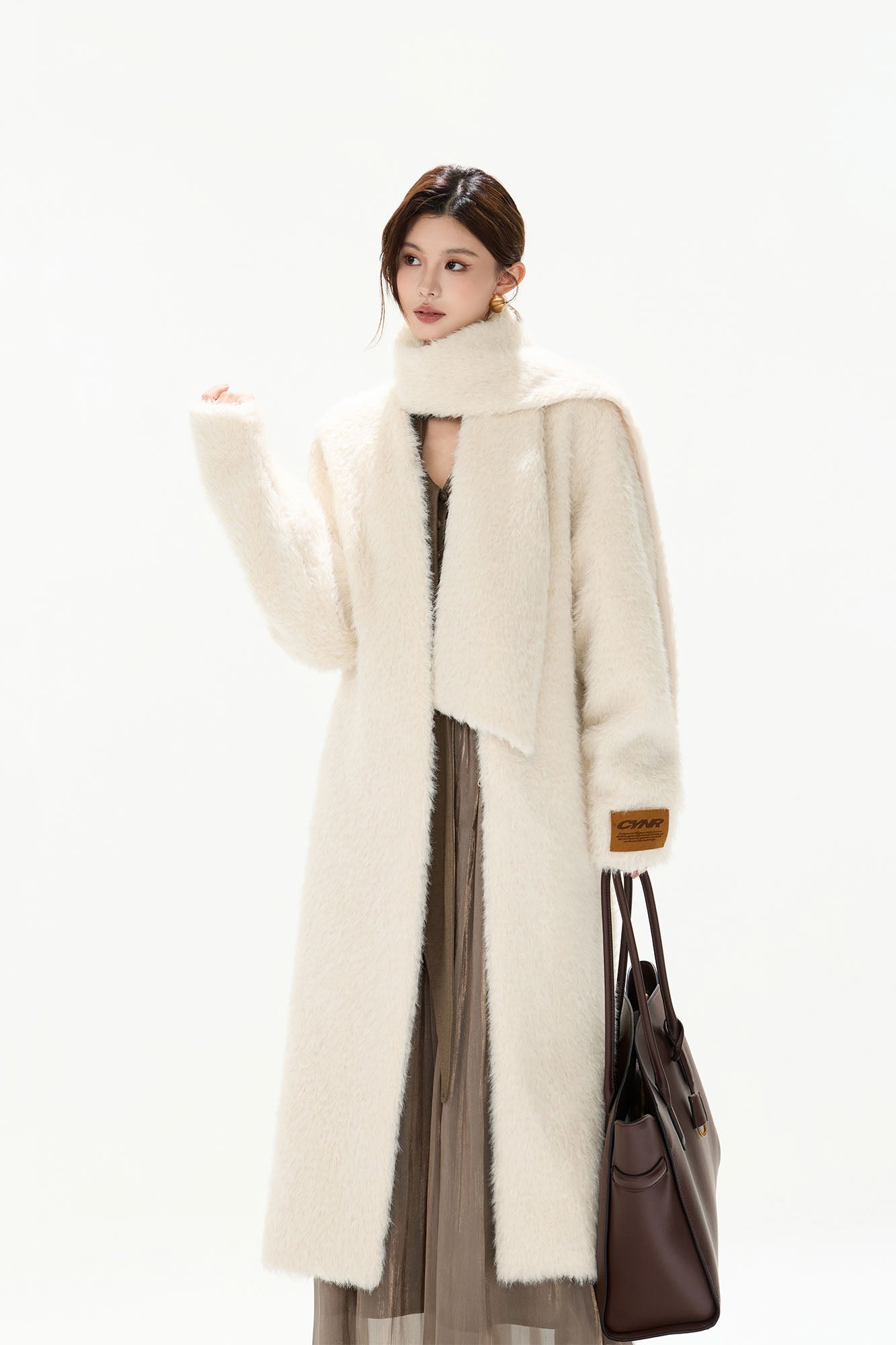 CYGNENOYR Classic Plush Wool-Blend Longline Coat