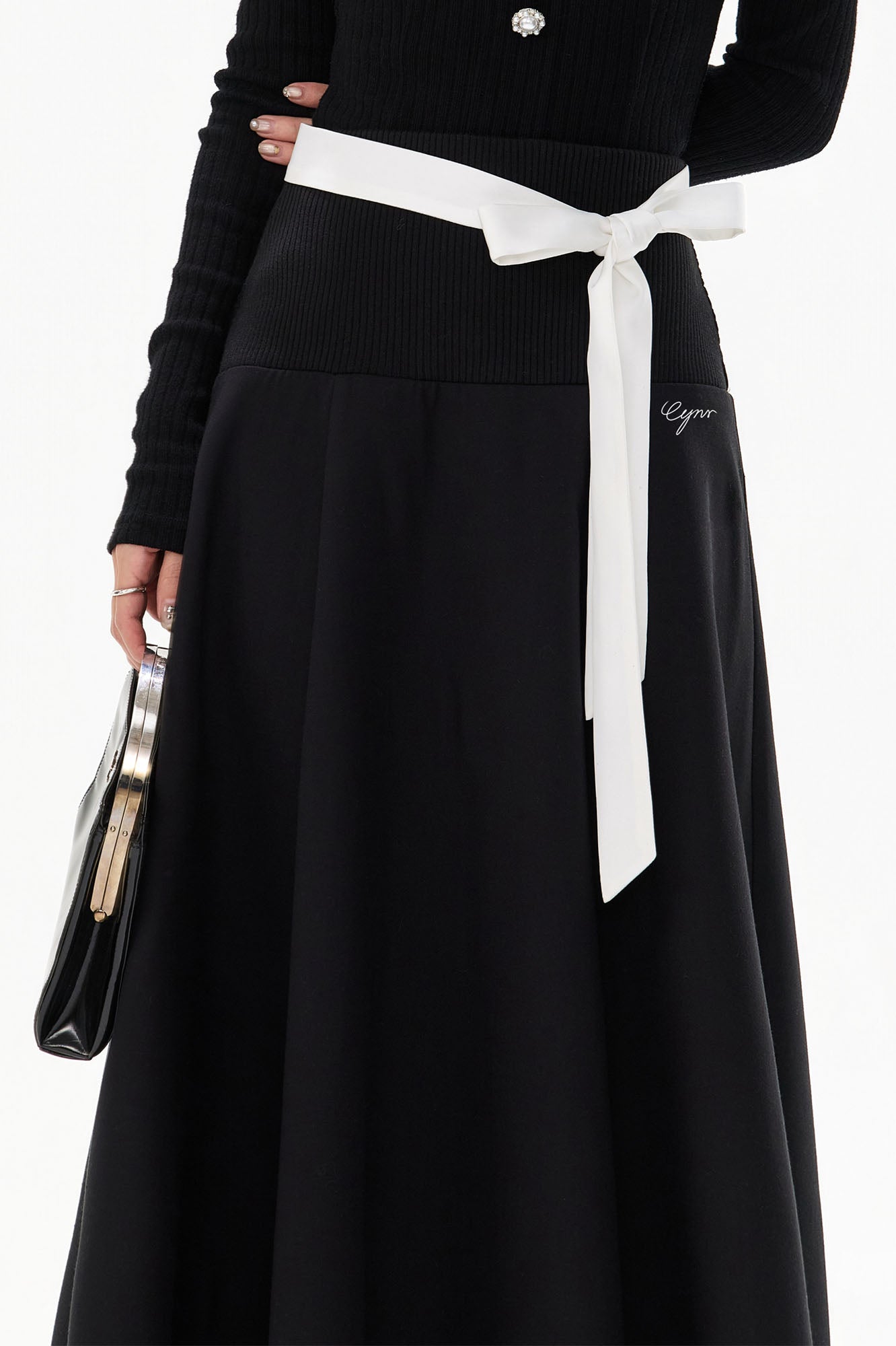 CYGNENOYR Ribbed-Waist Maxi Skirt with Contrast Ribbon