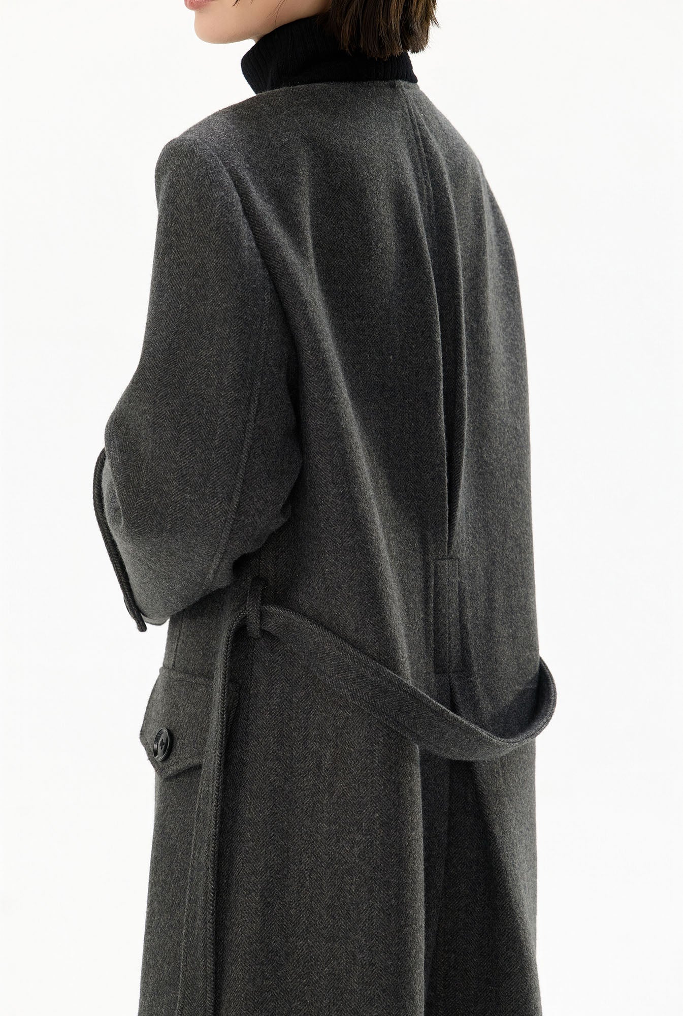 CYGNENOYR Classic Belted Longline Coat with Knit Cape