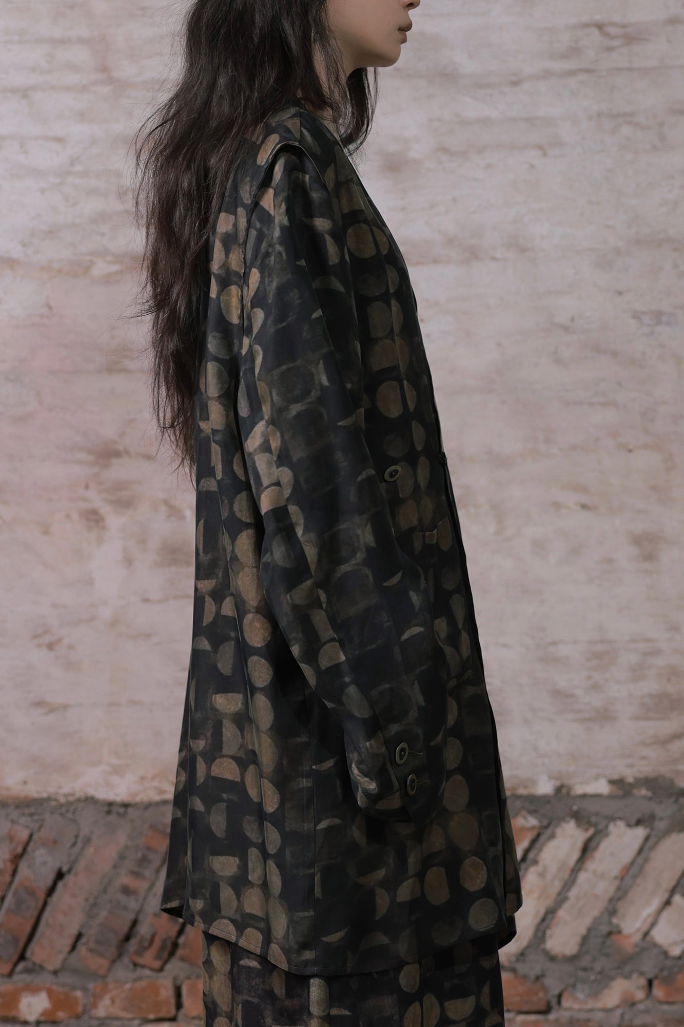 INCH LIM Asymmetric Polka-Dot Full-Print Jacket