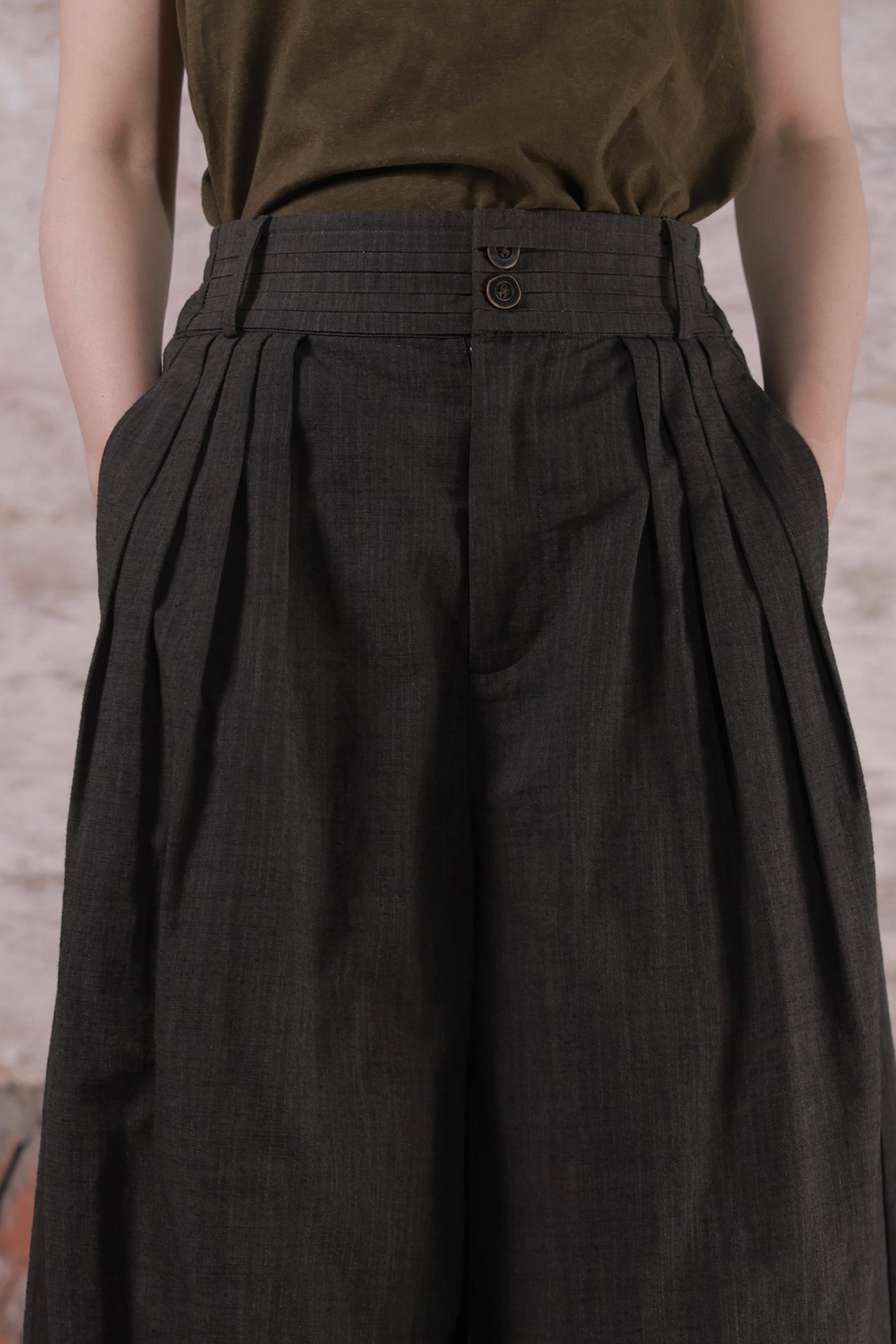 INCH LIM Pleated Wide-Leg Cinch-Hem Pants