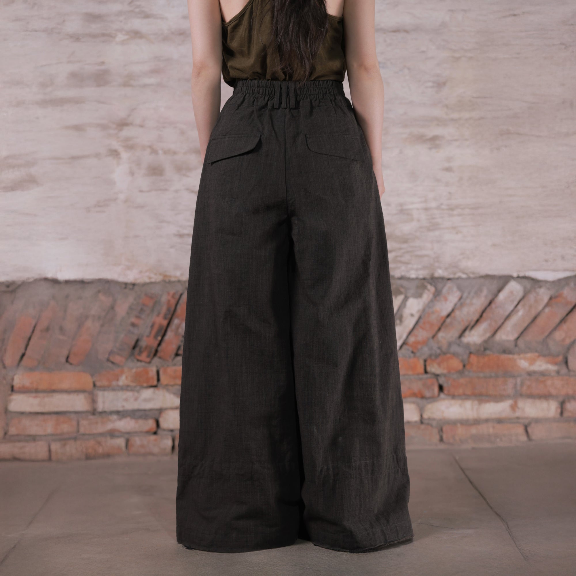 INCH LIM Pleated Wide-Leg Cinch-Hem Pants