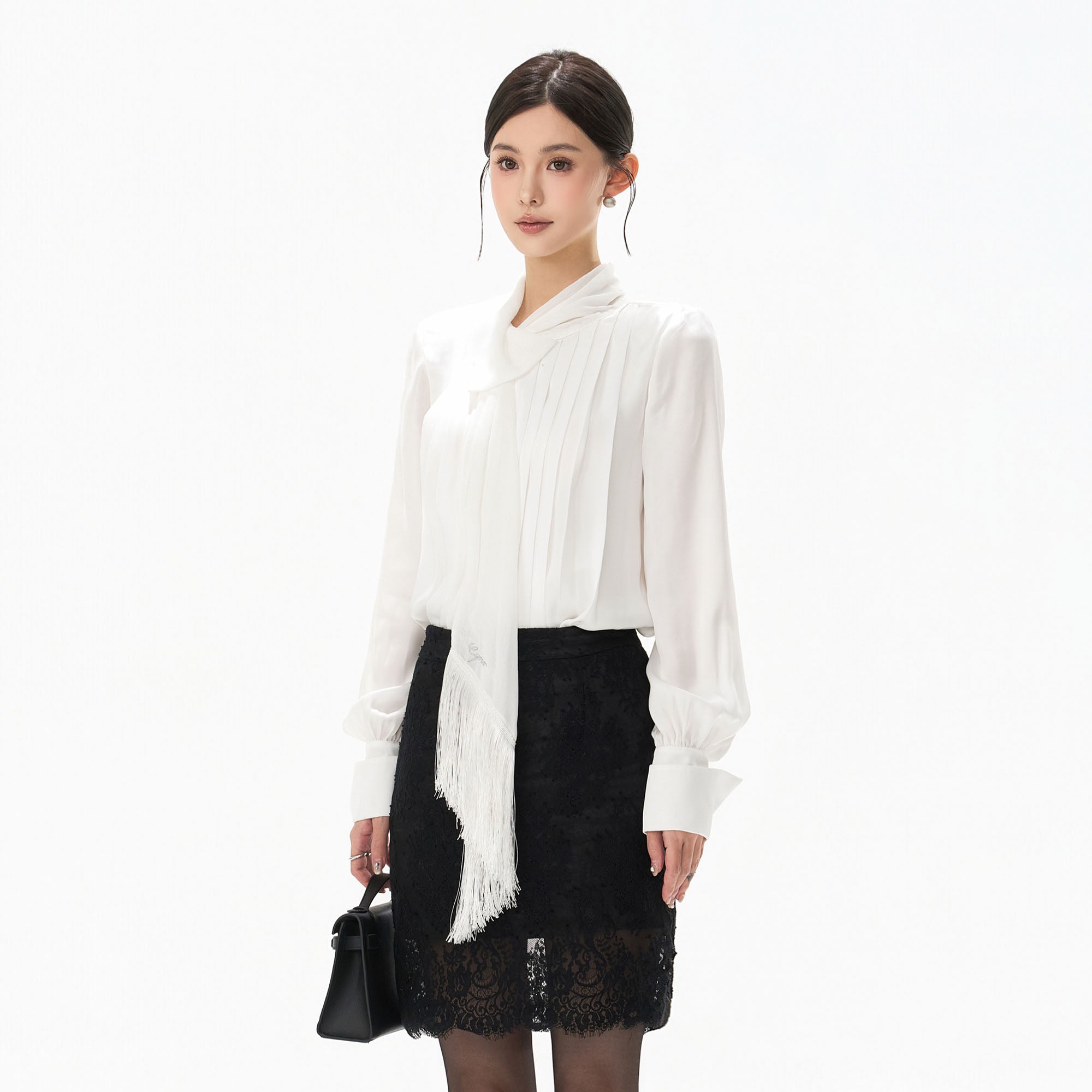 CYGNENOYR Pleated Fringe Tie-Neck Shirt