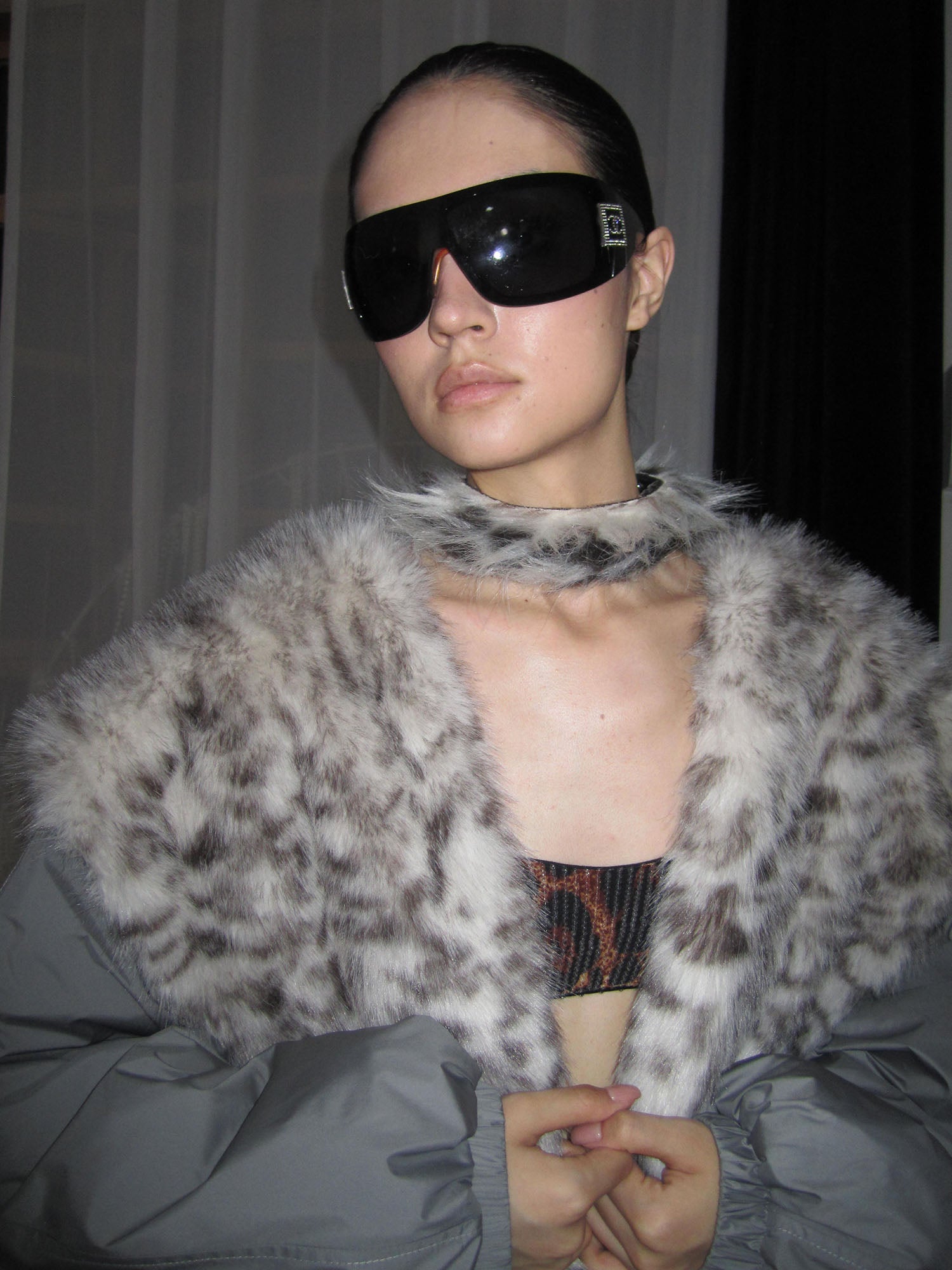 NEVER OFFEND L ANGEL Fuzzy Faux Fur V-Panel Oversized Jacket