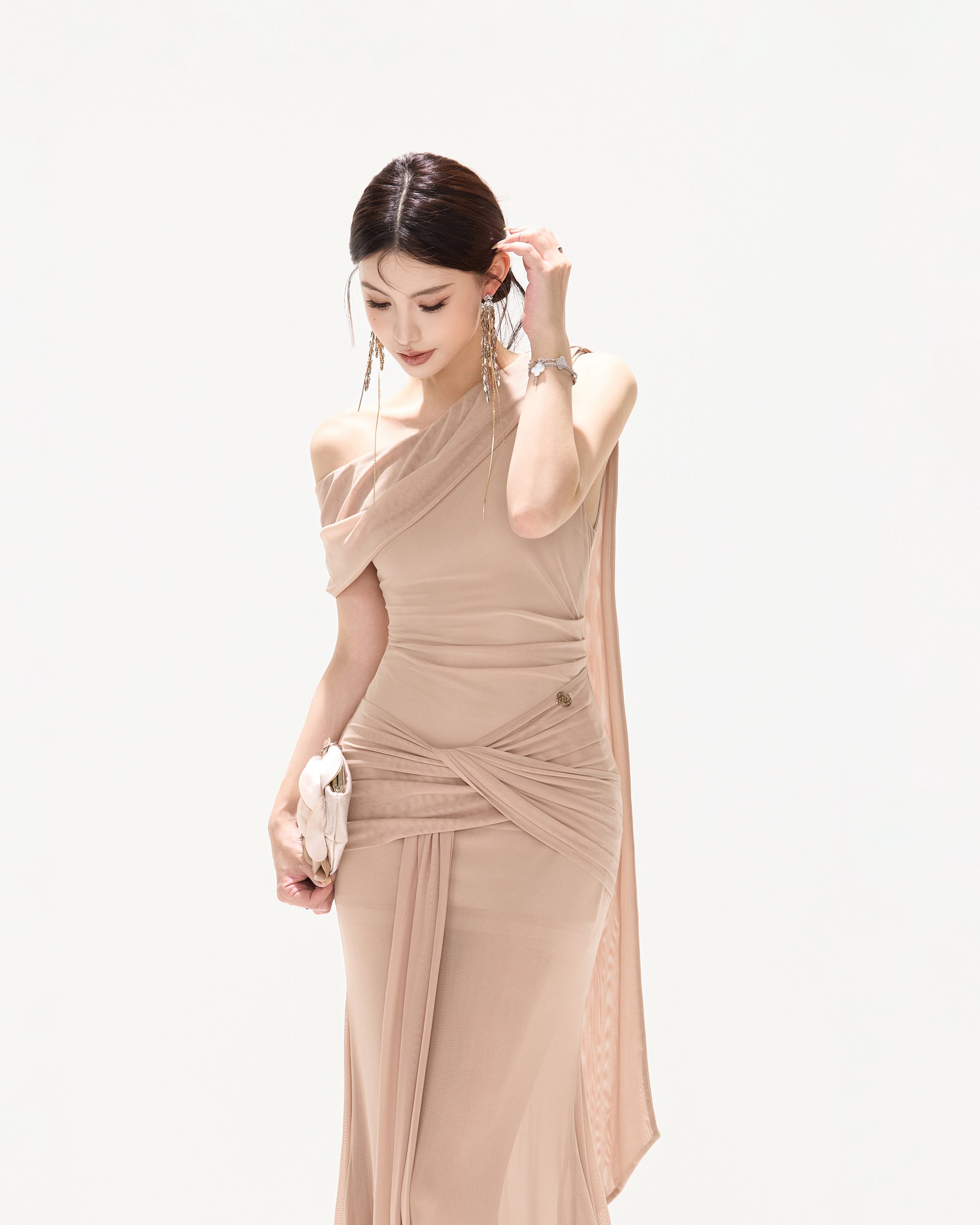 CYNR Twisted Ruched One-Shoulder Mermaid Dress