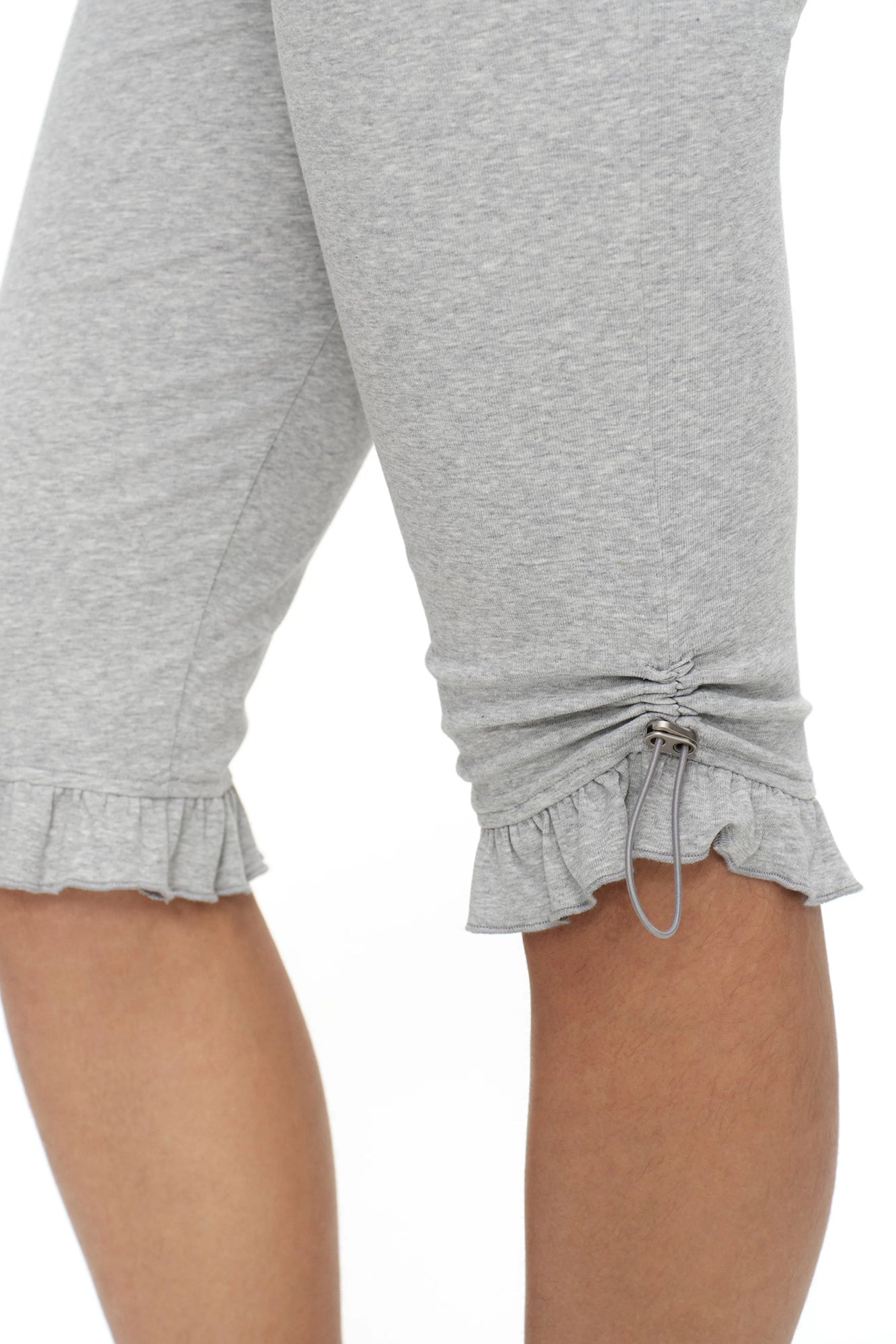 OINIMI Drawstring Ruffle Hem Capri Leggings