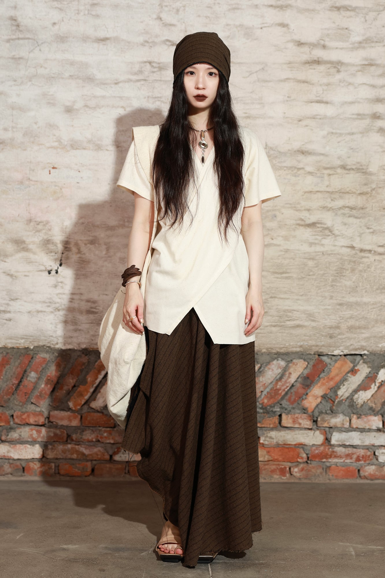 INCH LIM Button-Detail Draped Shoulder Bag