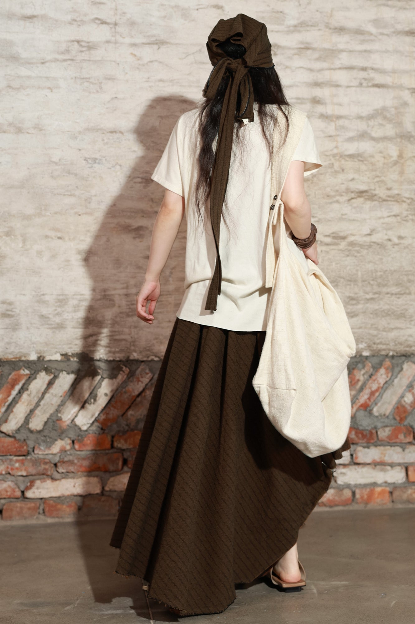 INCH LIM Button-Detail Draped Shoulder Bag
