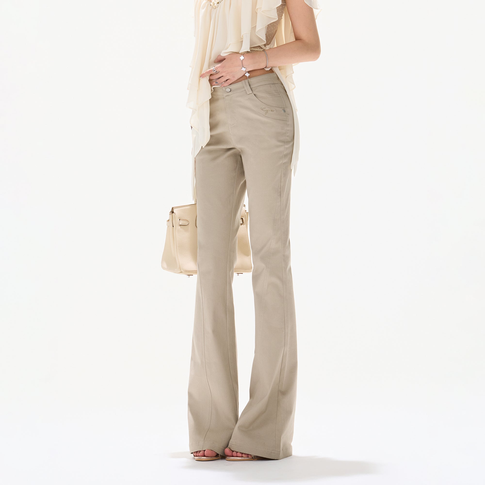 CYNR V-Cut Waist Flared Pants