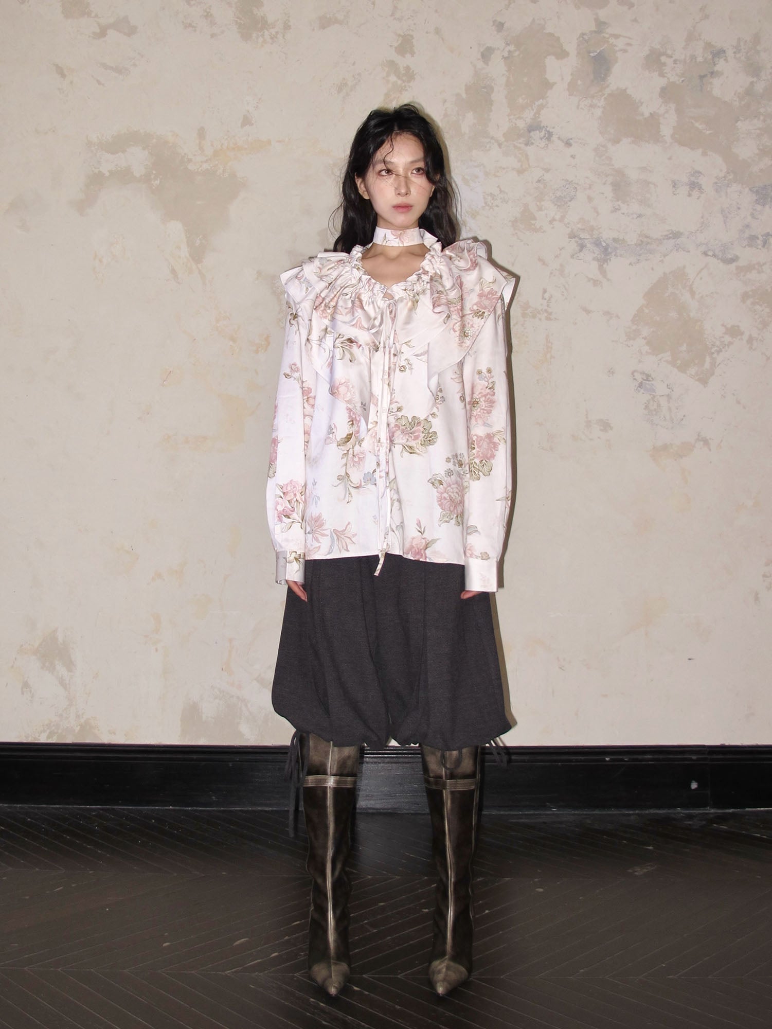 WHYNOTDANCE Floral Full-Print Ruffled Tencel Blouse