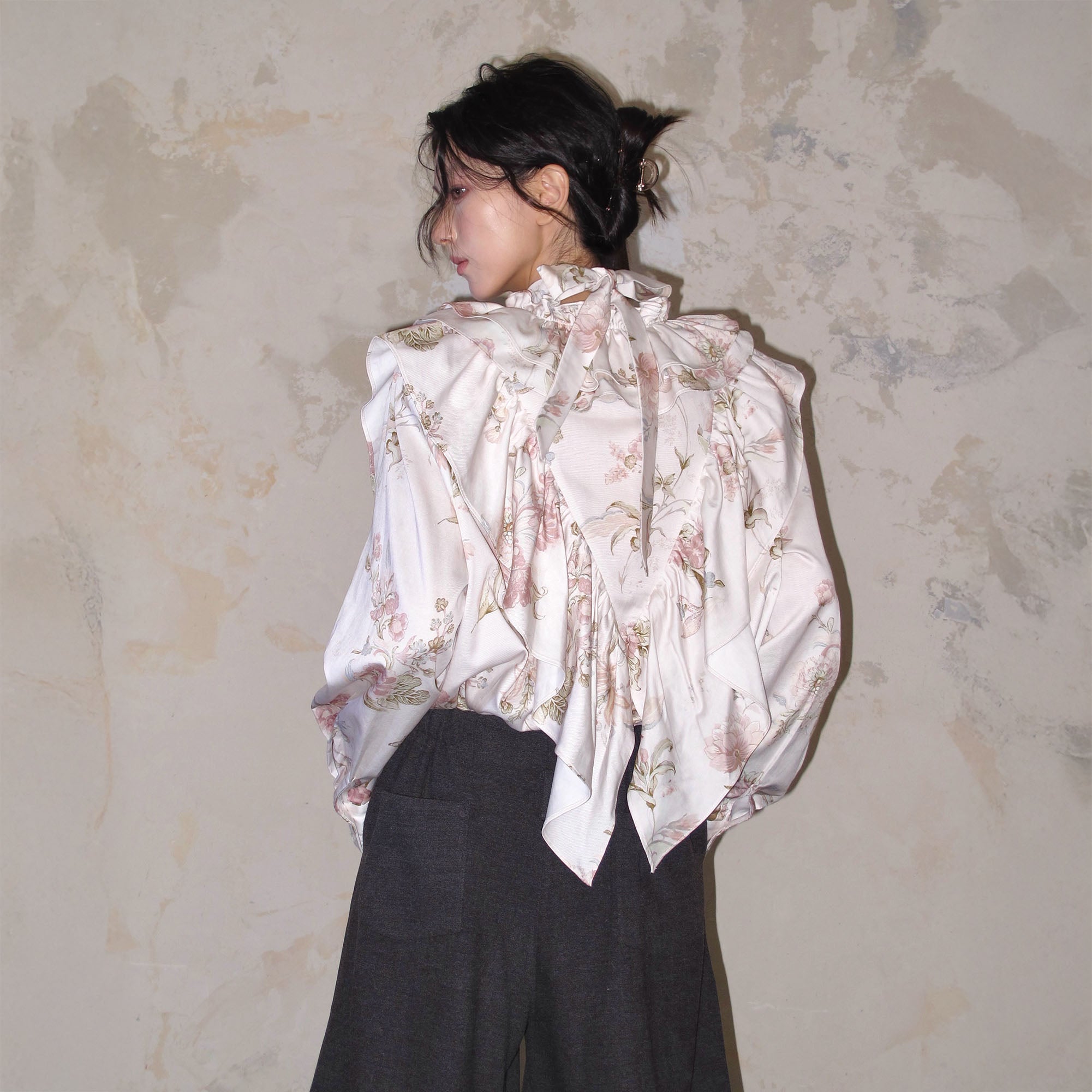 WHYNOTDANCE Floral Full-Print Ruffled Tencel Blouse