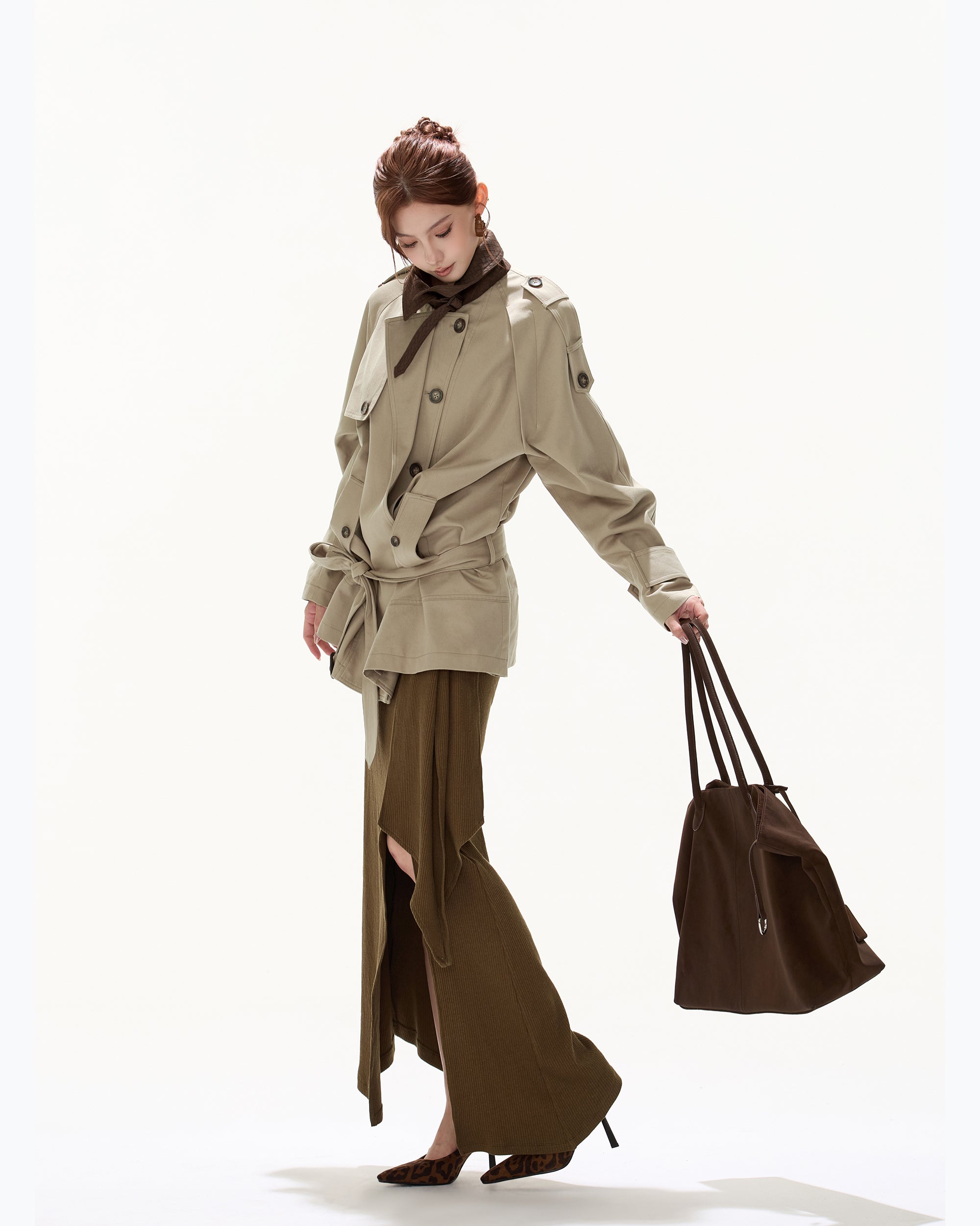 CYGNENOYR Classic Double-Breasted Belted Trench Coat