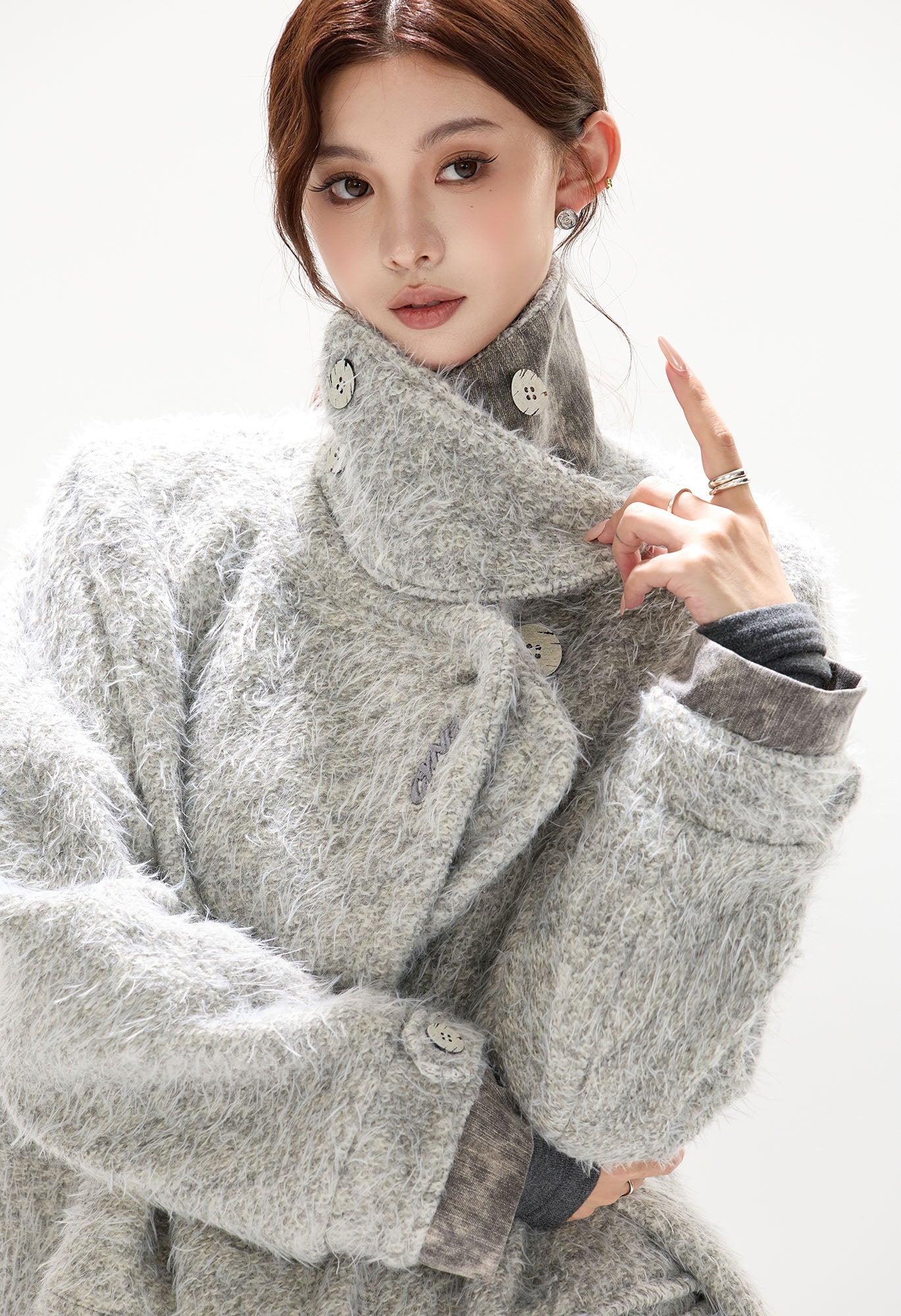 CYGNENOYR Asymmetric Fuzzy Wool-Blend Coat