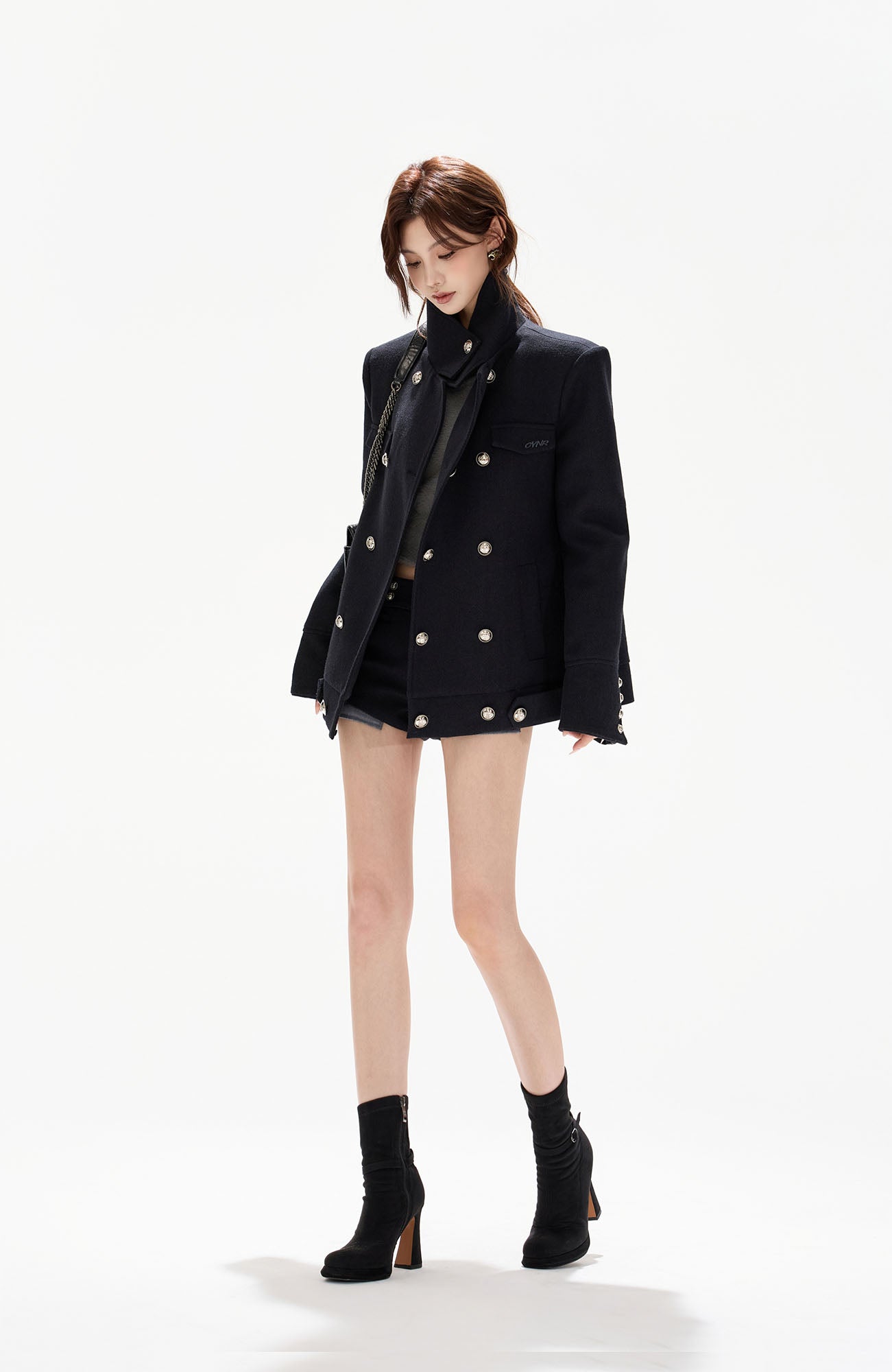 CYGNENOYR Detachable Faux-Fur Trim Double-Breasted Short Coat