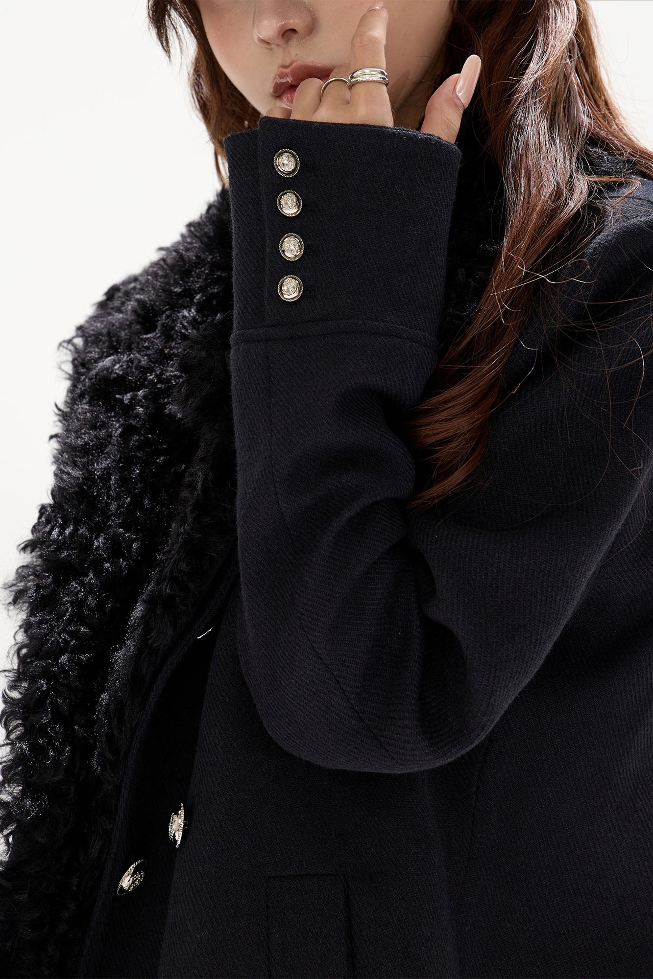 CYGNENOYR Detachable Faux-Fur Trim Double-Breasted Short Coat