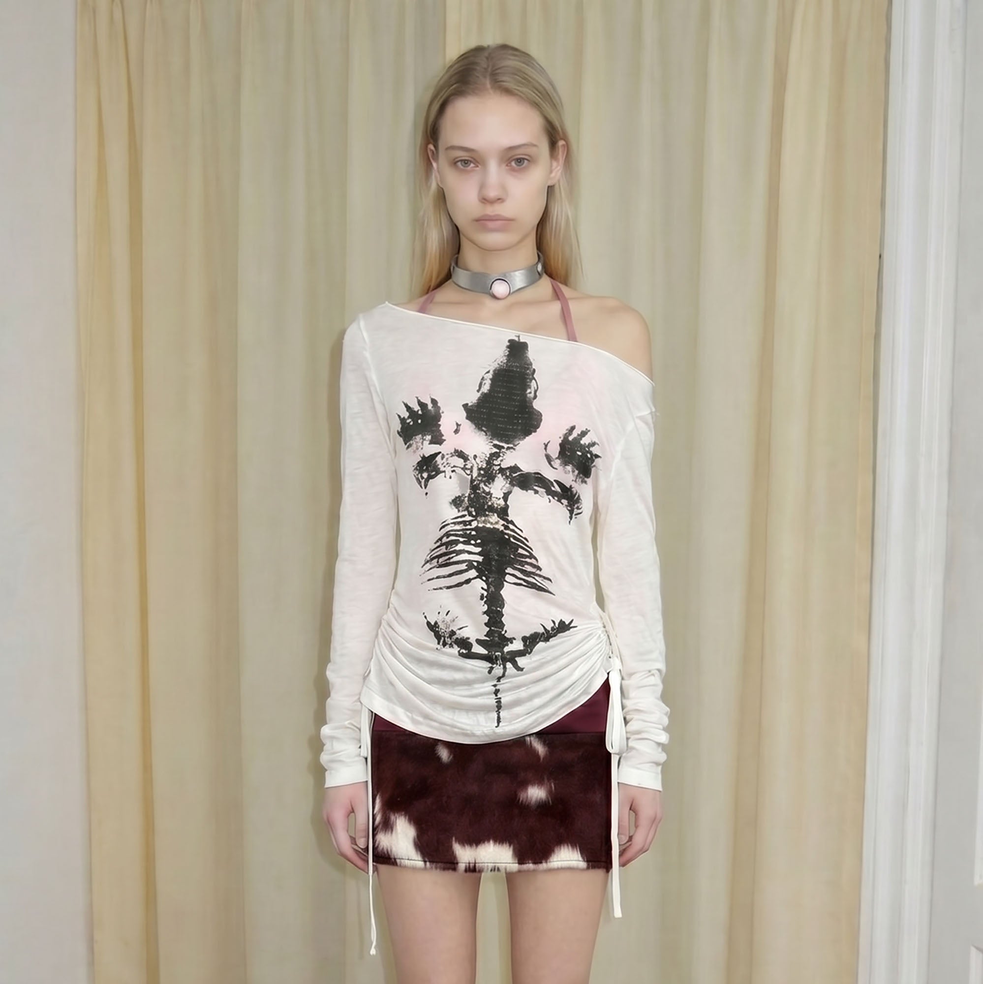 EMOHA Sheer Skull Graphic Long-Sleeve Tee