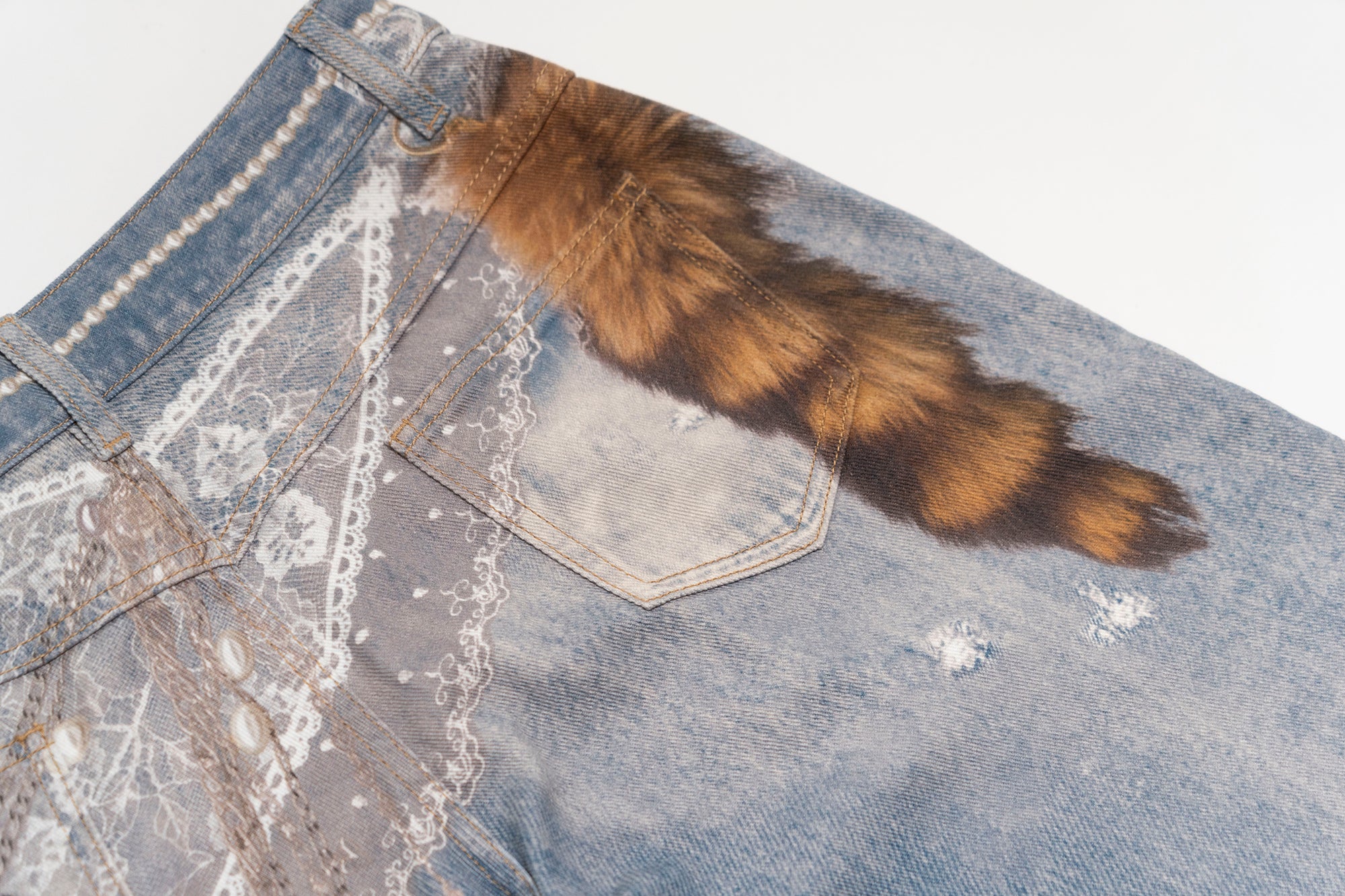 MOF Pearl Chain Graphic Washed Curved Jeans