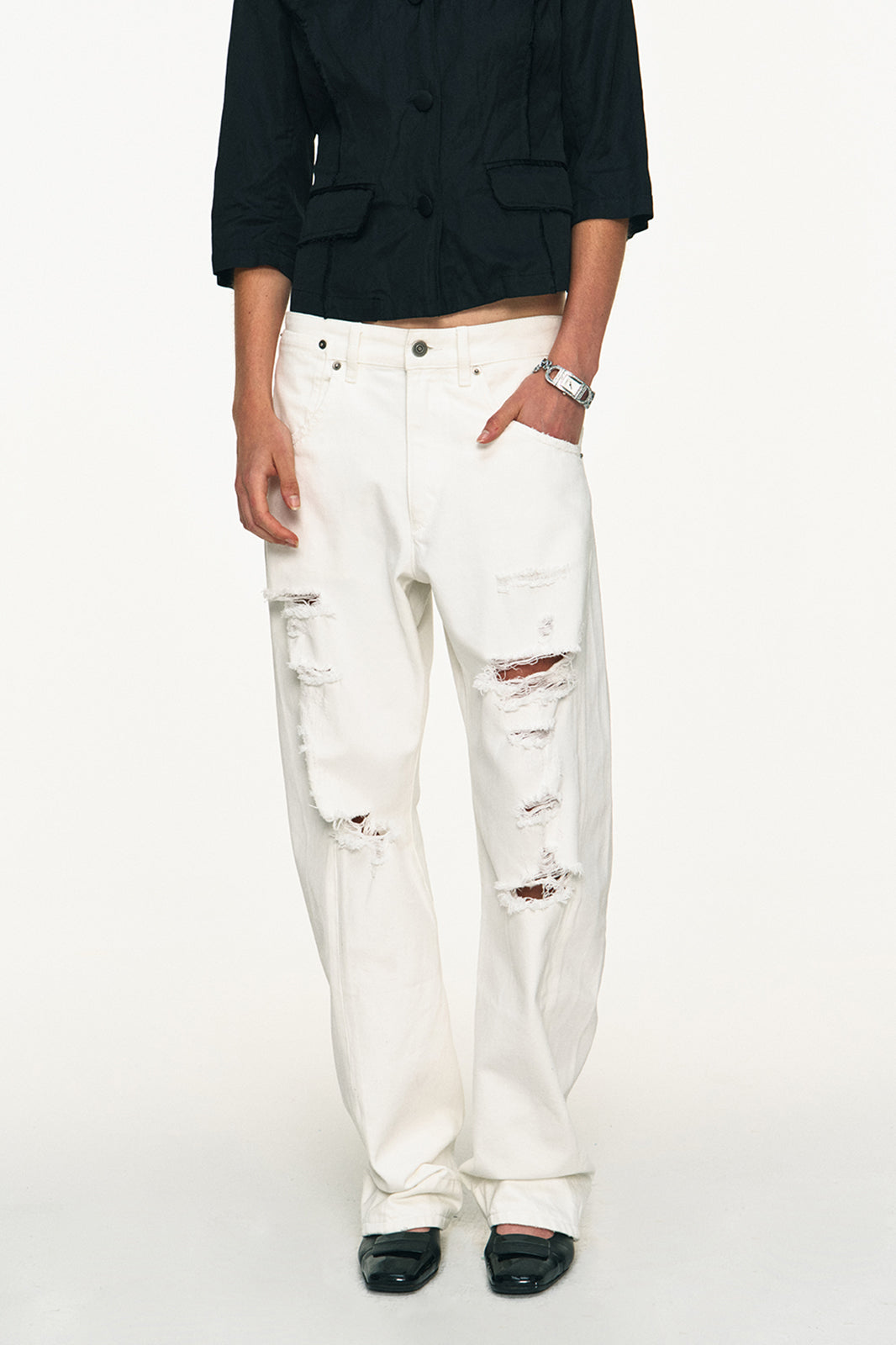ANTENNA EFFECT Distressed Low-Rise Drop-Crotch Jeans