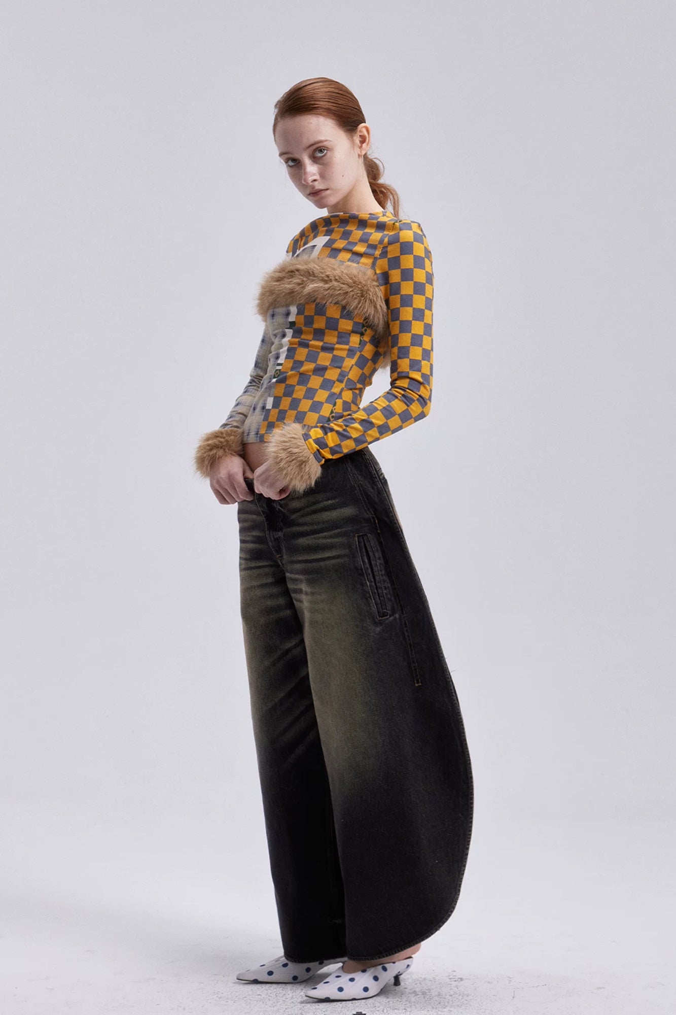 VERSION9 Dirty Fit Barrel-Leg Jeans