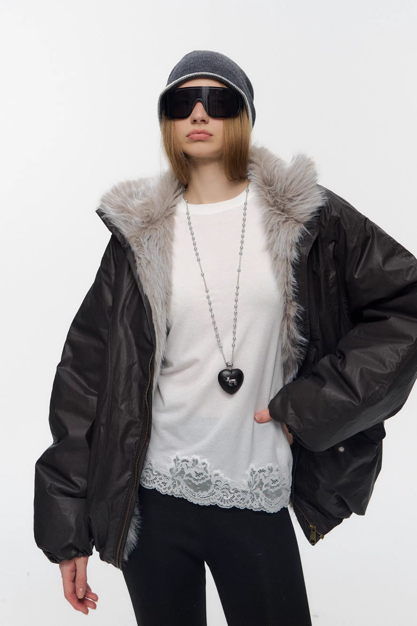 10AMSOTIIIIIIRED Water-Repellent Duck Down Puffer Jacket