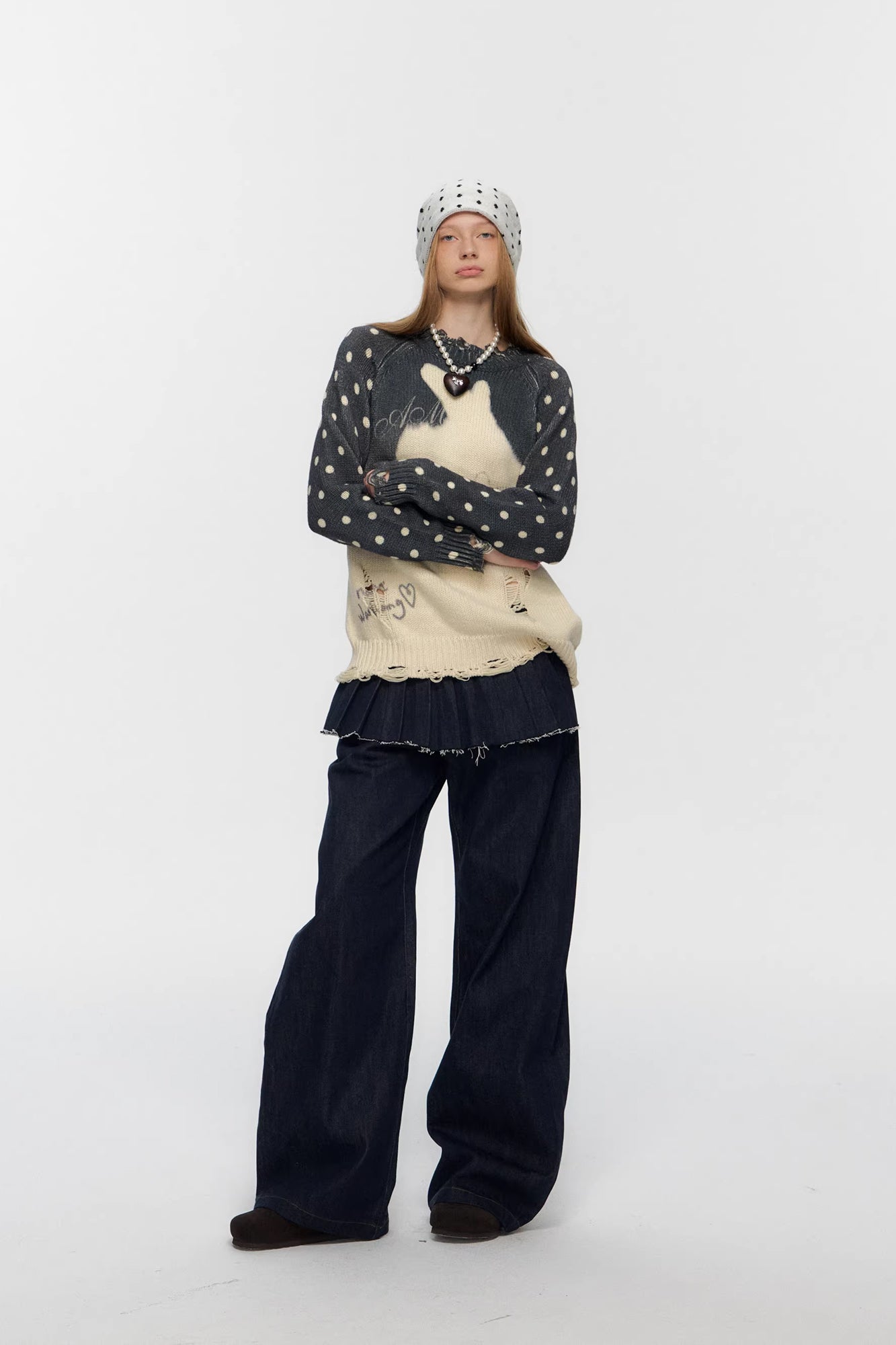 10AMSOTIIIIIIRED Distressed Polka Dot Cat Graphic Sweater