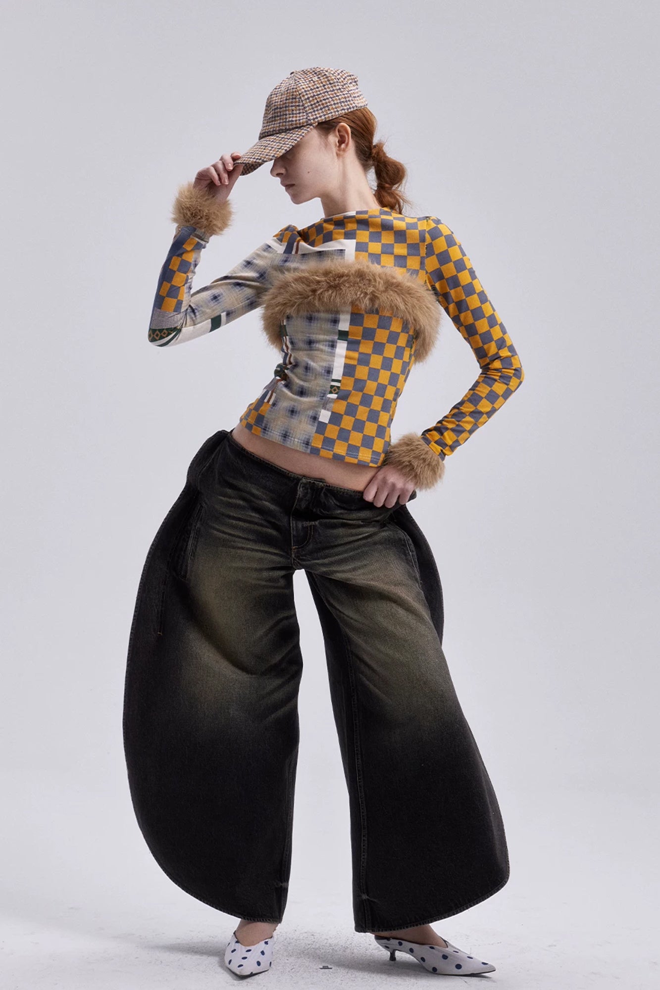 VERSION9 Dirty Fit Barrel-Leg Jeans