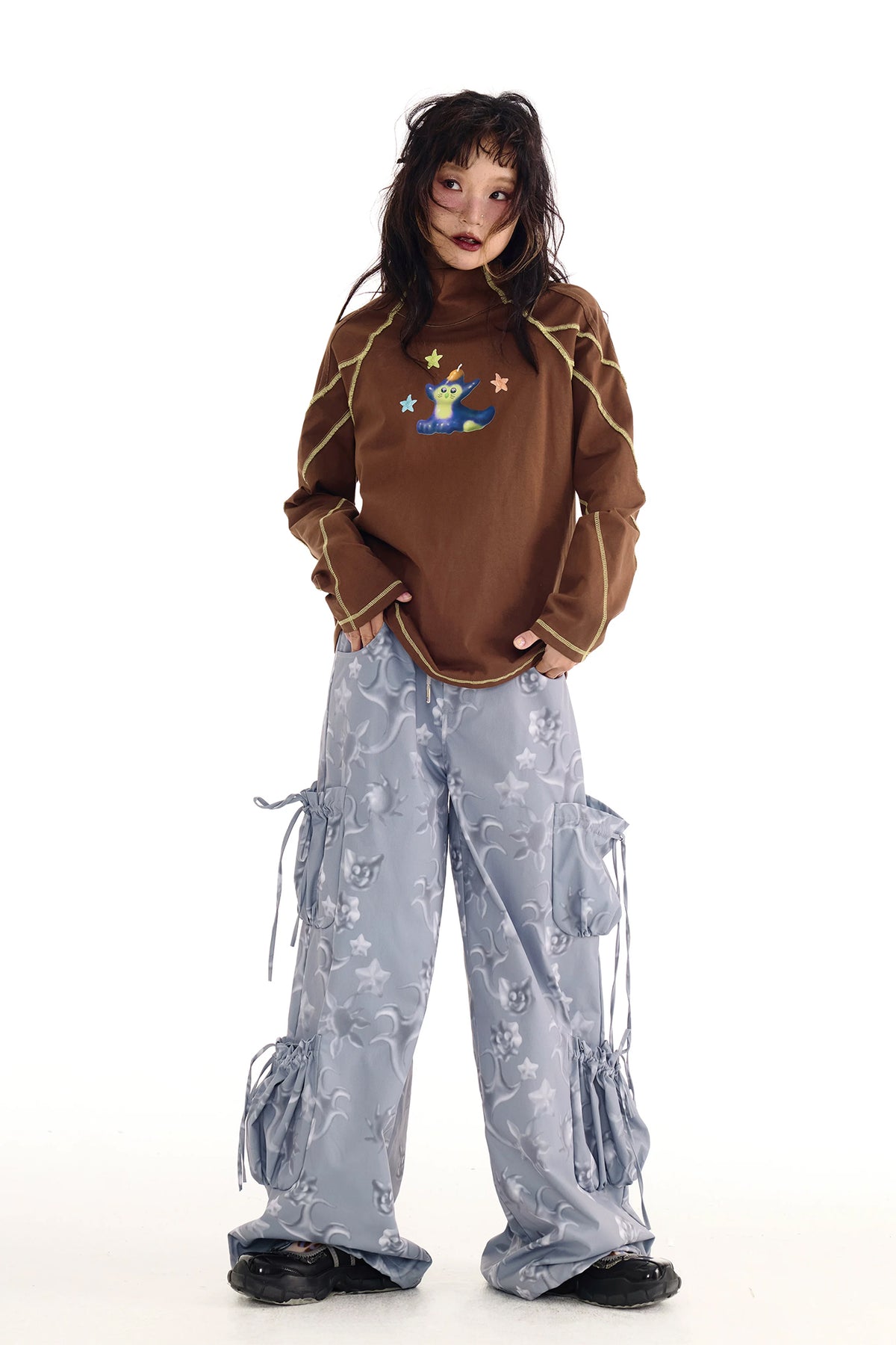 SILLYSIS Graphic Multi-Pocket Wide-Leg Cargo Pants