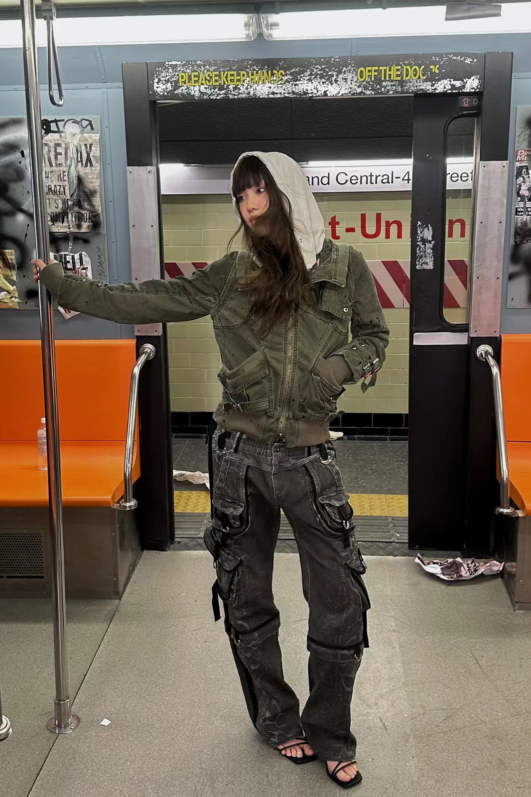 FULLTIDE Paint-Splattered Detachable-Sleeve Washed Cargo Jacket