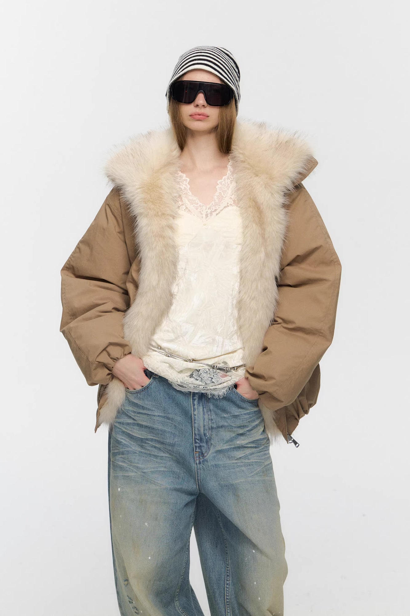 10AMSOTIIIIIIRED Water-Repellent Duck Down Puffer Jacket