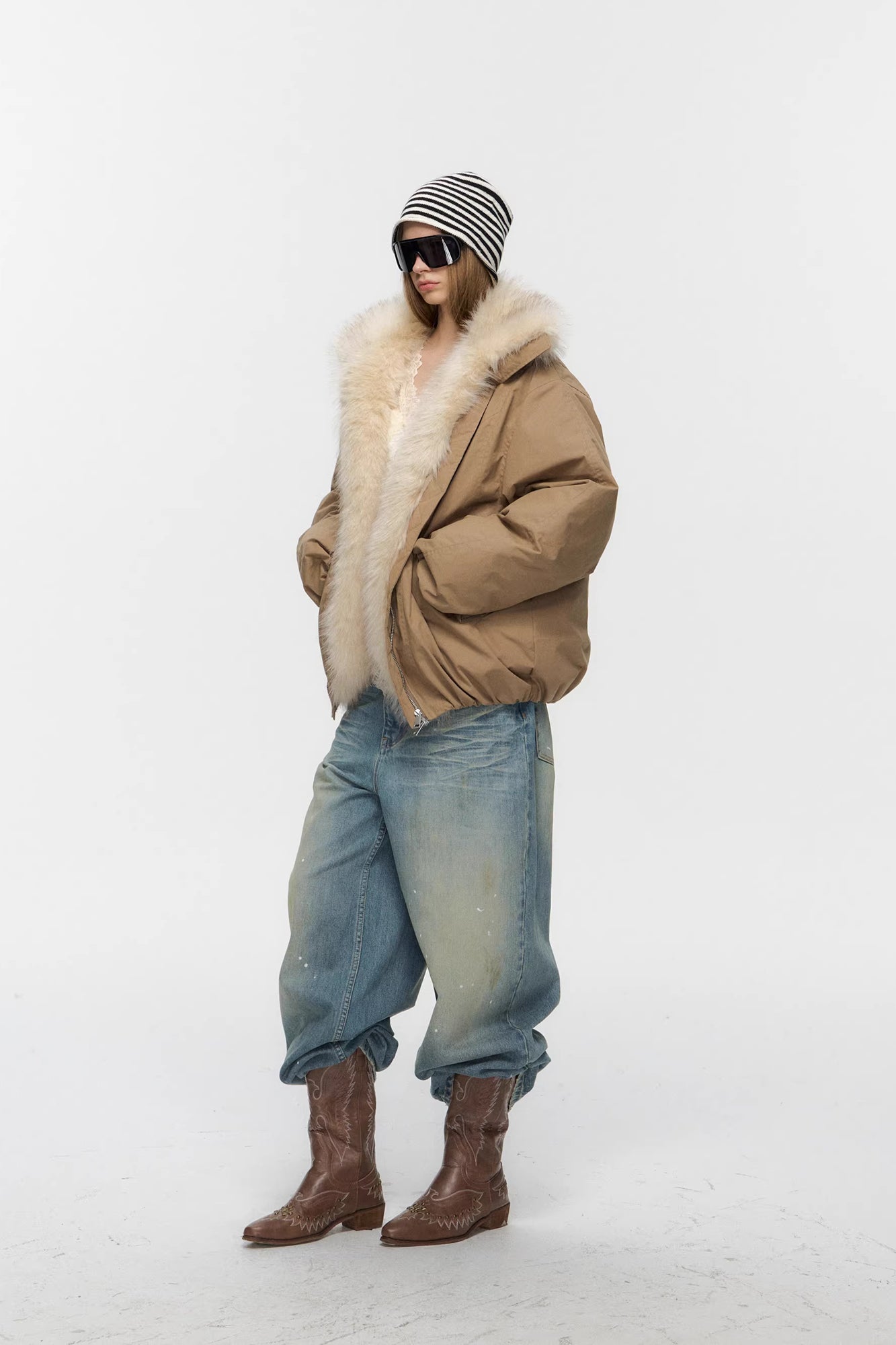 10AMSOTIIIIIIRED Water-Repellent Duck Down Puffer Jacket