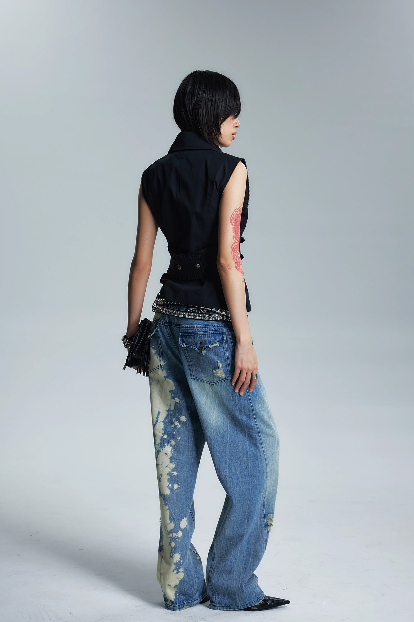 NONAME SPACE Bleached Distressed Panel Oversized Jeans