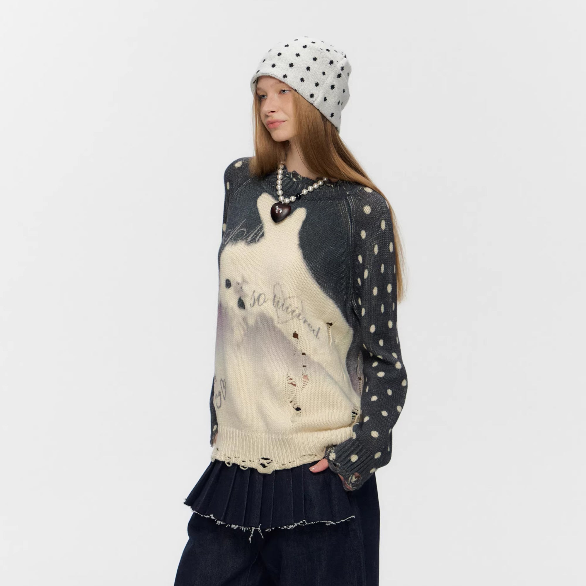 10AMSOTIIIIIIRED Distressed Polka Dot Cat Graphic Sweater
