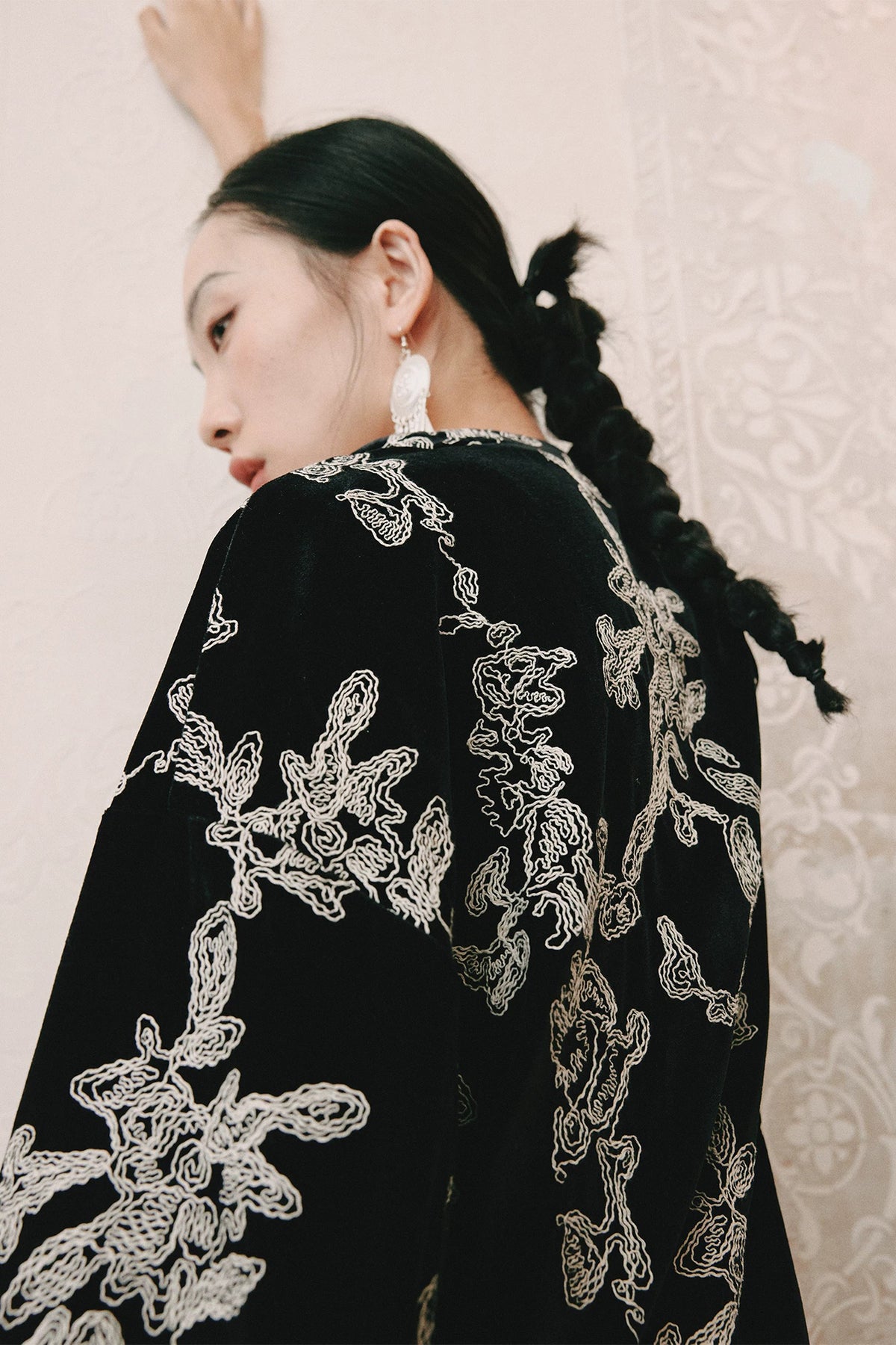 YUANYE Embroidered Velvet Mandarin-Collar Jacket