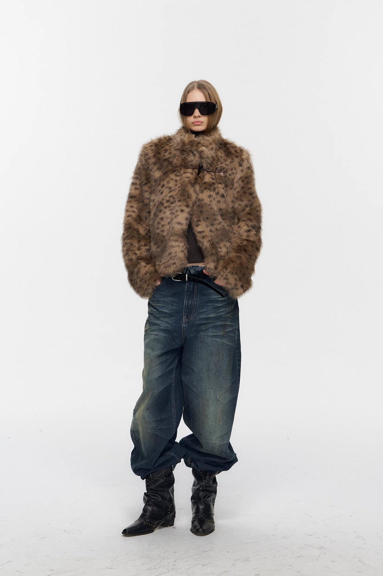 10AMSOTIIIIIIRED Asymmetrical Front Toggle Faux Fur Jacket