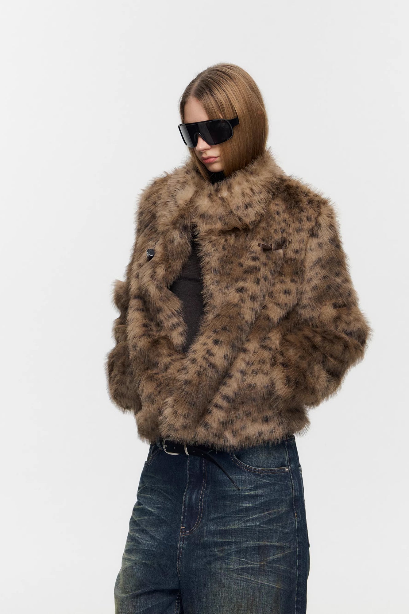 10AMSOTIIIIIIRED Asymmetrical Front Toggle Faux Fur Jacket