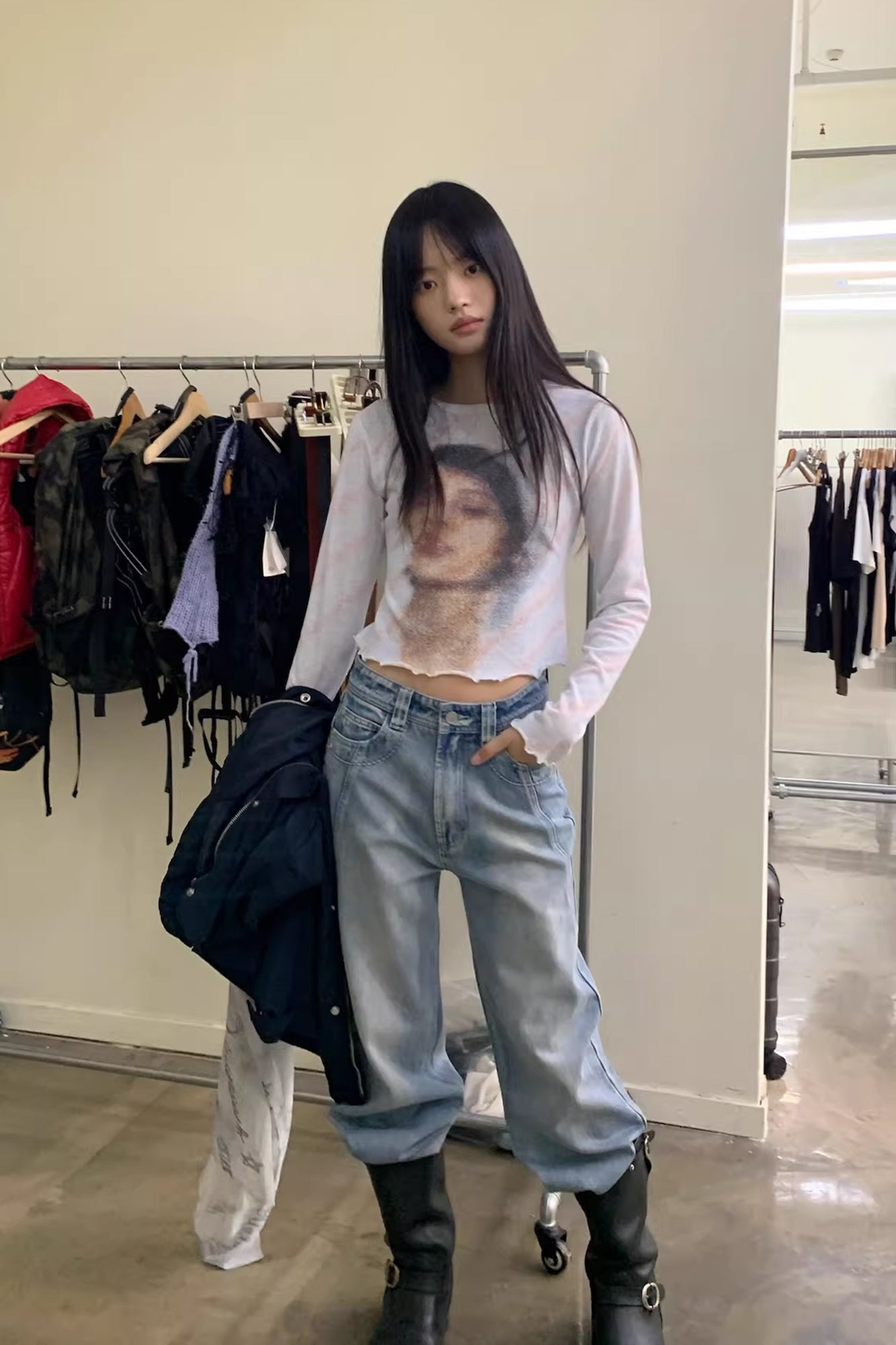 NEVERSEEZ Blurred Portrait Diagonal-Stripe Long-Sleeve Tee